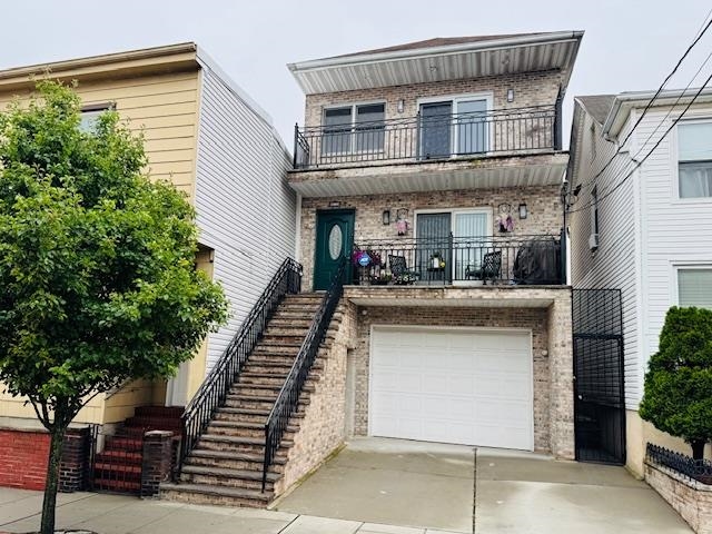# 250012323 - For Rent in Union City NJ