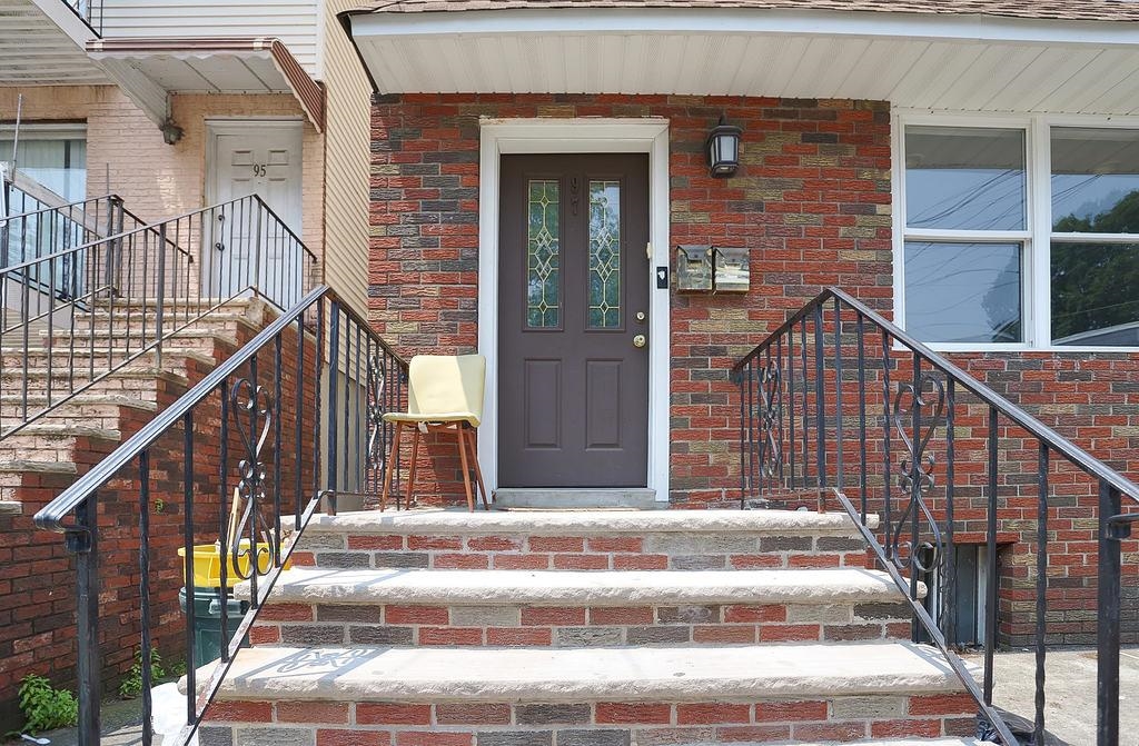 # 250012365 - For Rent in JERSEY CITY - Heights NJ