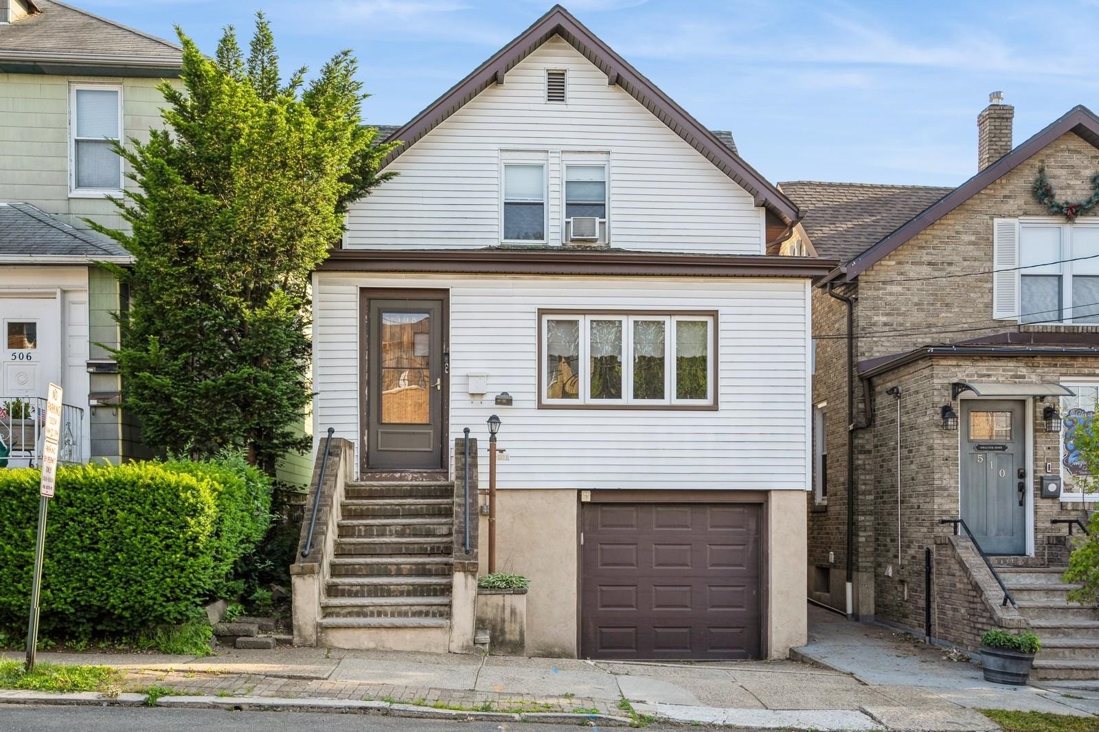 # 250012403 - For Rent in Ridgefield NJ