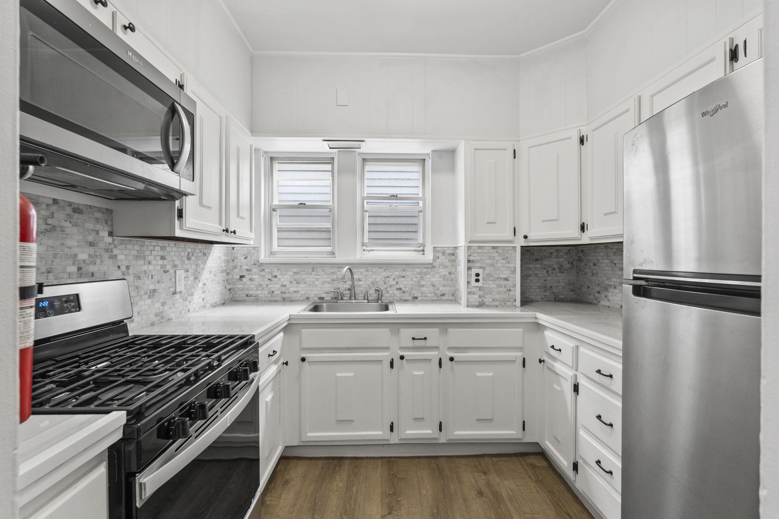 # 250012405 - For Rent in Bayonne NJ
