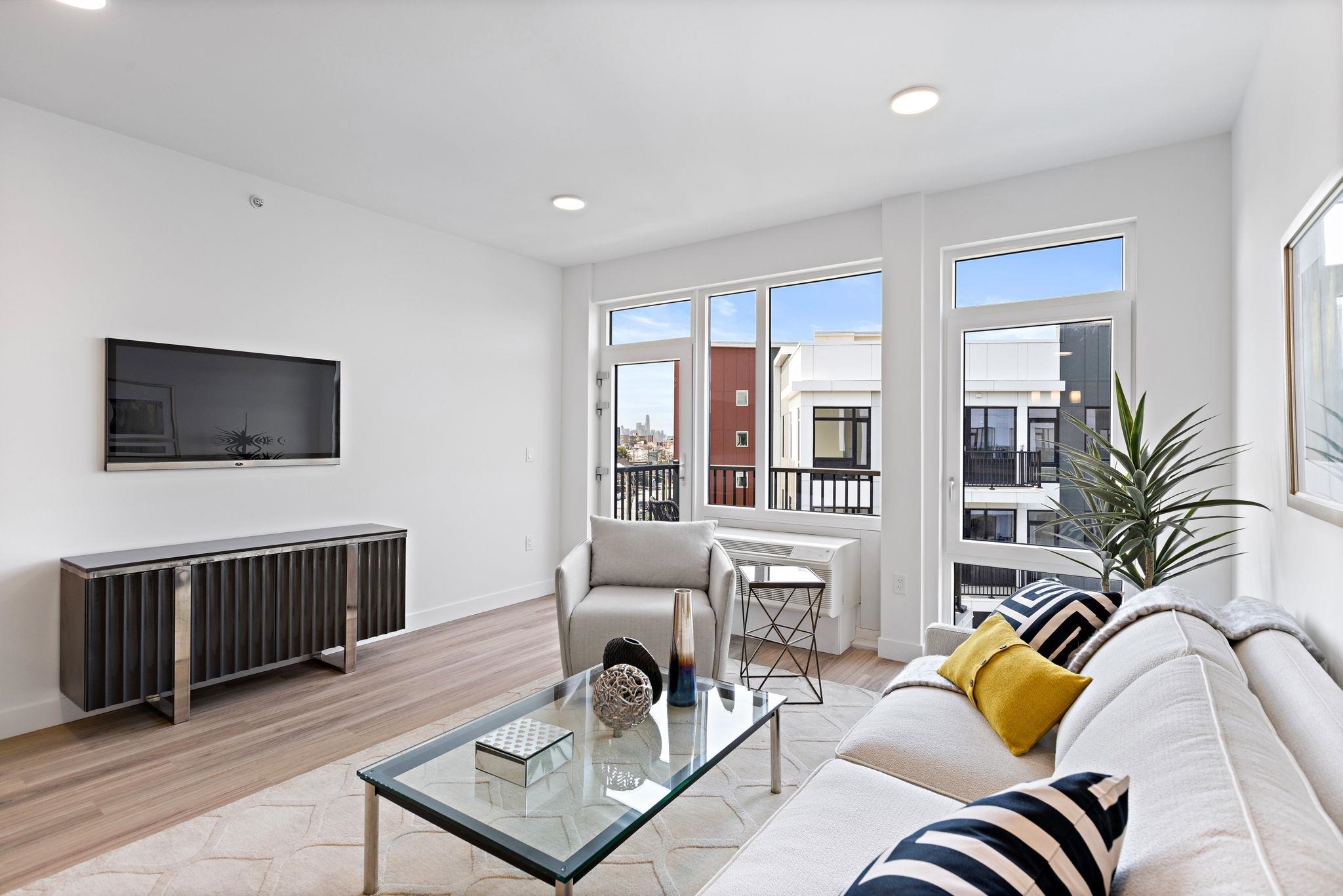 # 250012413 - For Rent in North Bergen NJ