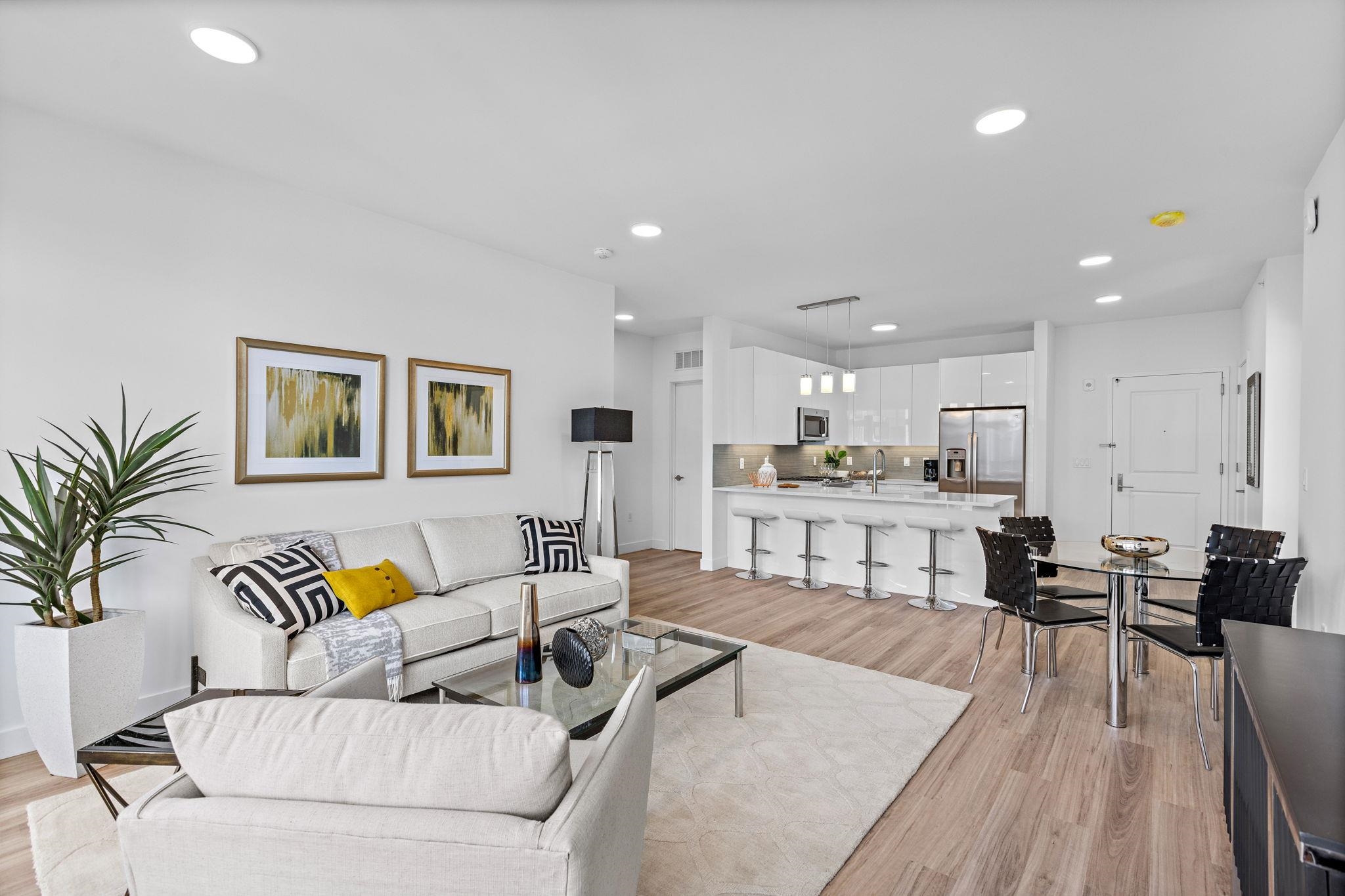 # 250012416 - For Rent in North Bergen NJ