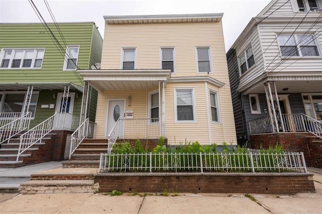 # 250012443 - For Rent in Bayonne NJ