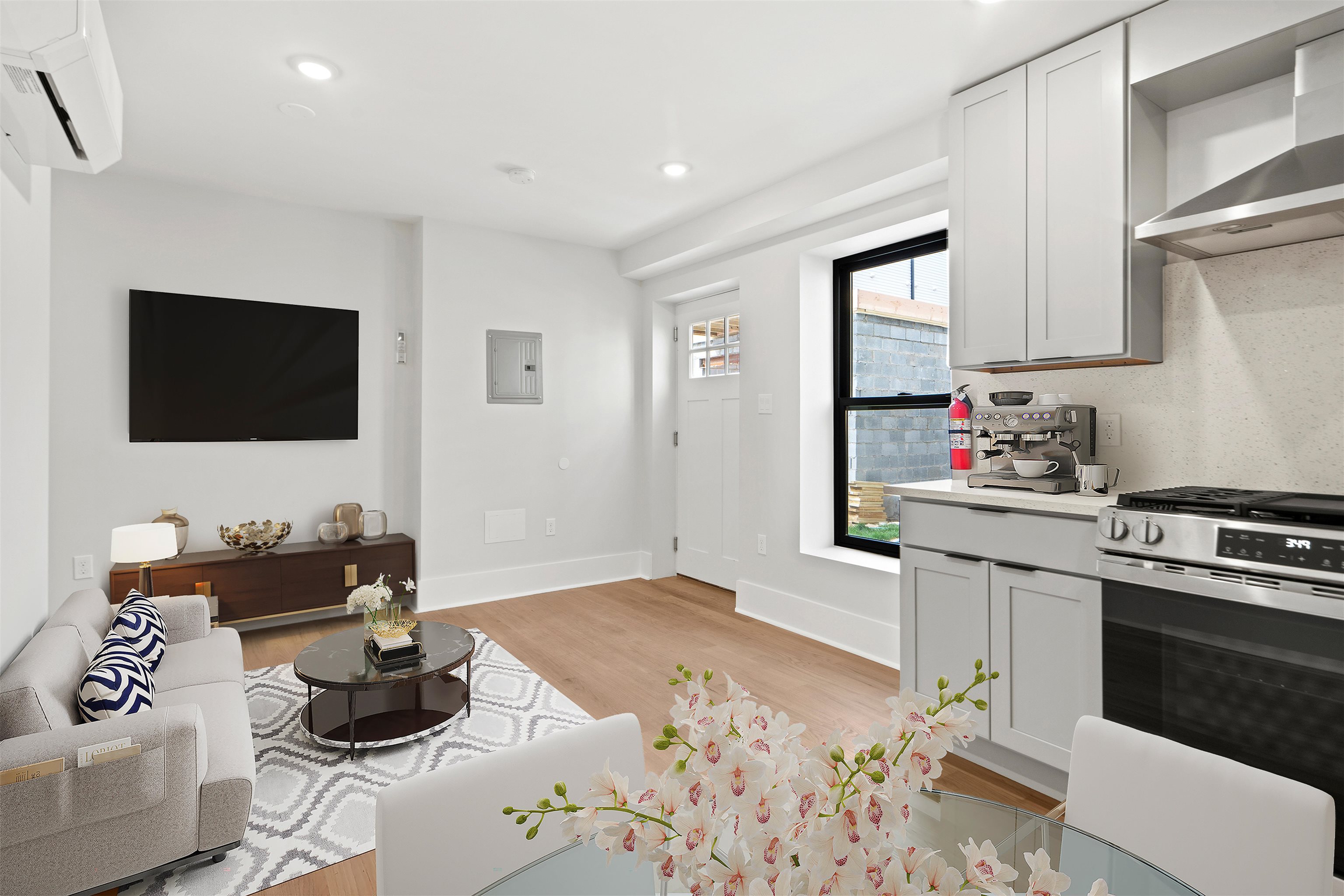 # 250012456 - For Rent in JERSEY CITY - Heights NJ