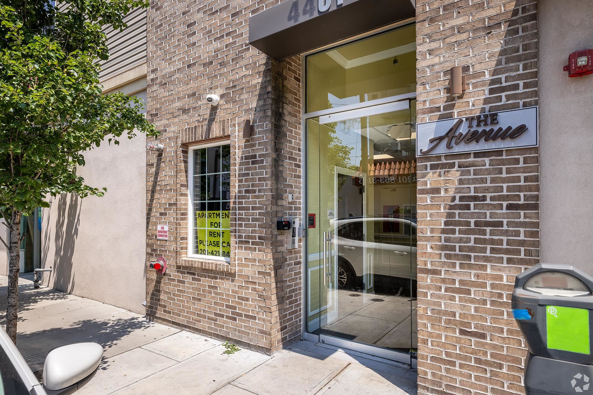 # 250012462 - For Rent in Union City NJ