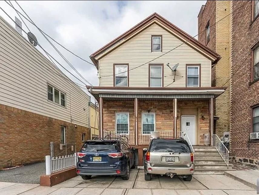 # 250012463 - For Rent in Union City NJ