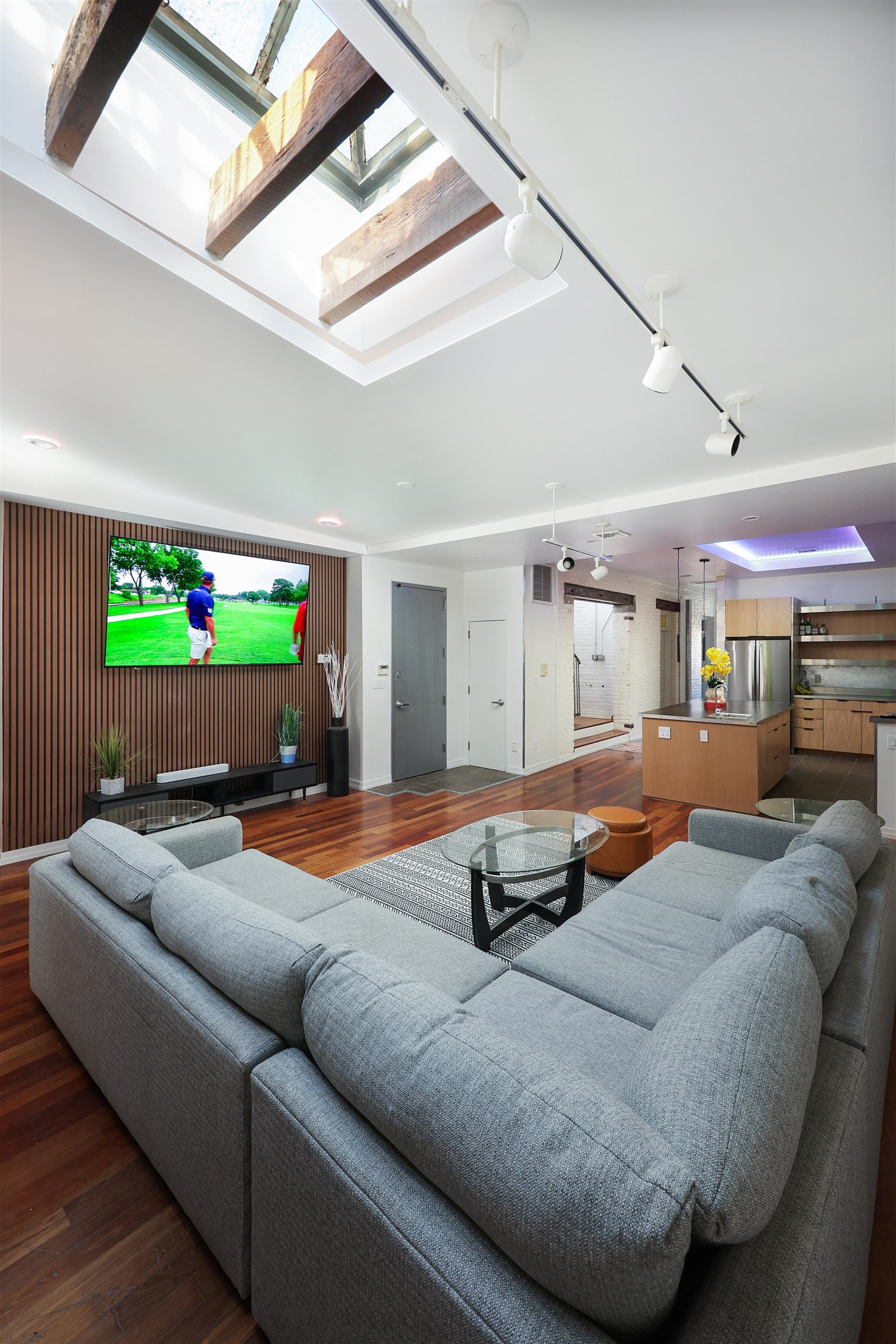 # 250012477 - For Rent in JERSEY CITY - Downtown NJ