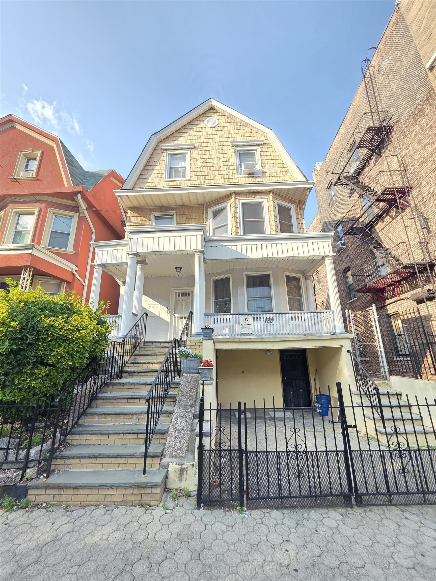 # 250012489 - For Rent in JERSEY CITY - Journal Square NJ