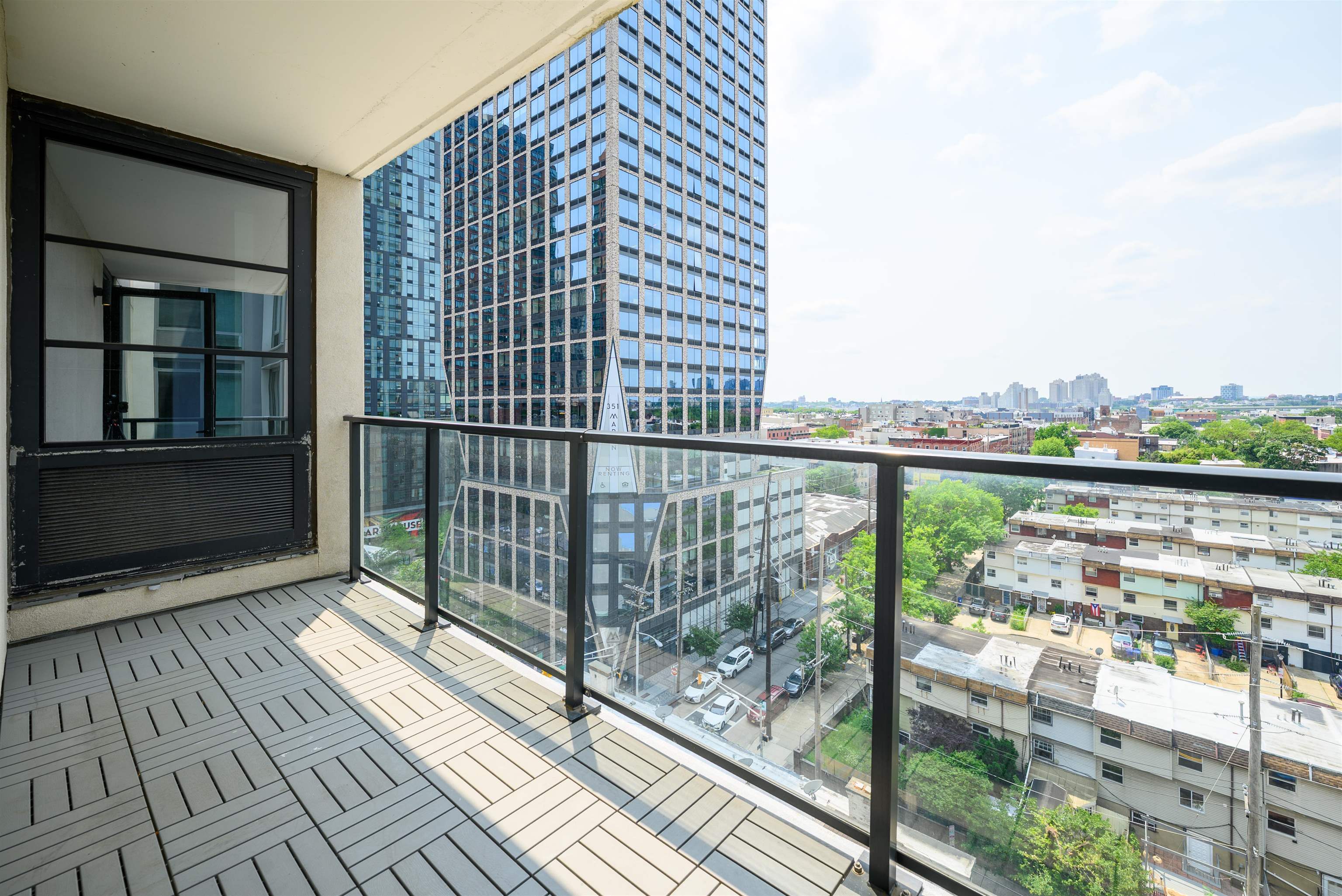 # 250012559 - For Rent in JERSEY CITY - Downtown NJ