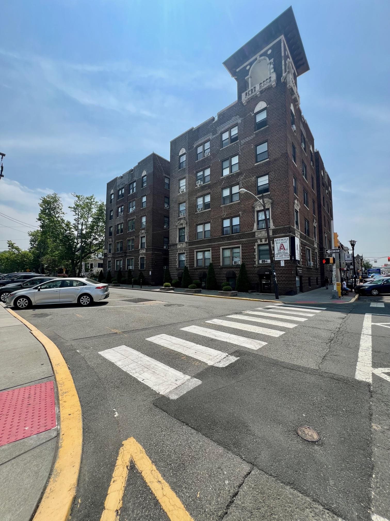 # 250012638 - For Rent in North Bergen NJ