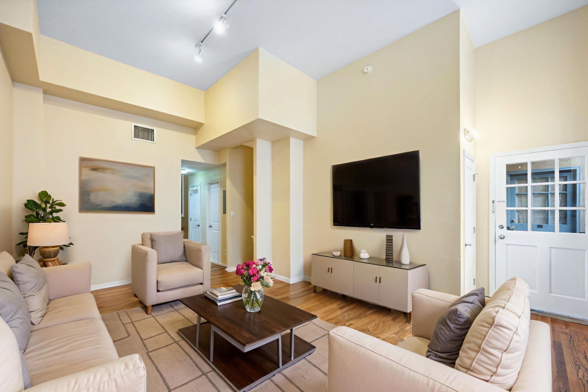 # 250012703 - For Rent in JERSEY CITY - Downtown NJ