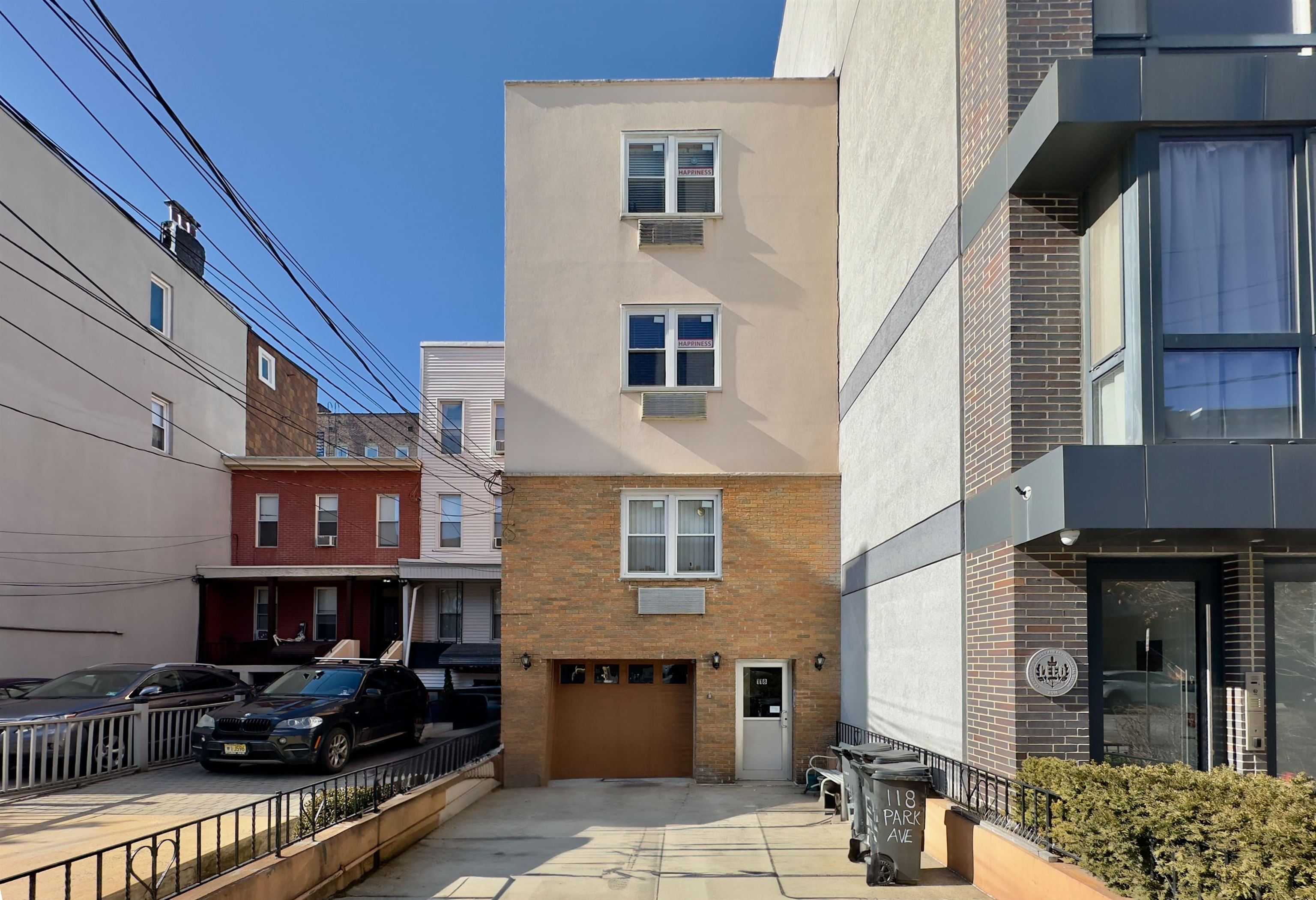 # 250012772 - For Rent in Hoboken NJ
