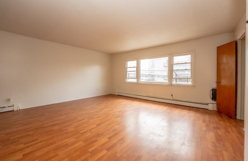 # 250012828 - For Rent in JERSEY CITY - Heights NJ