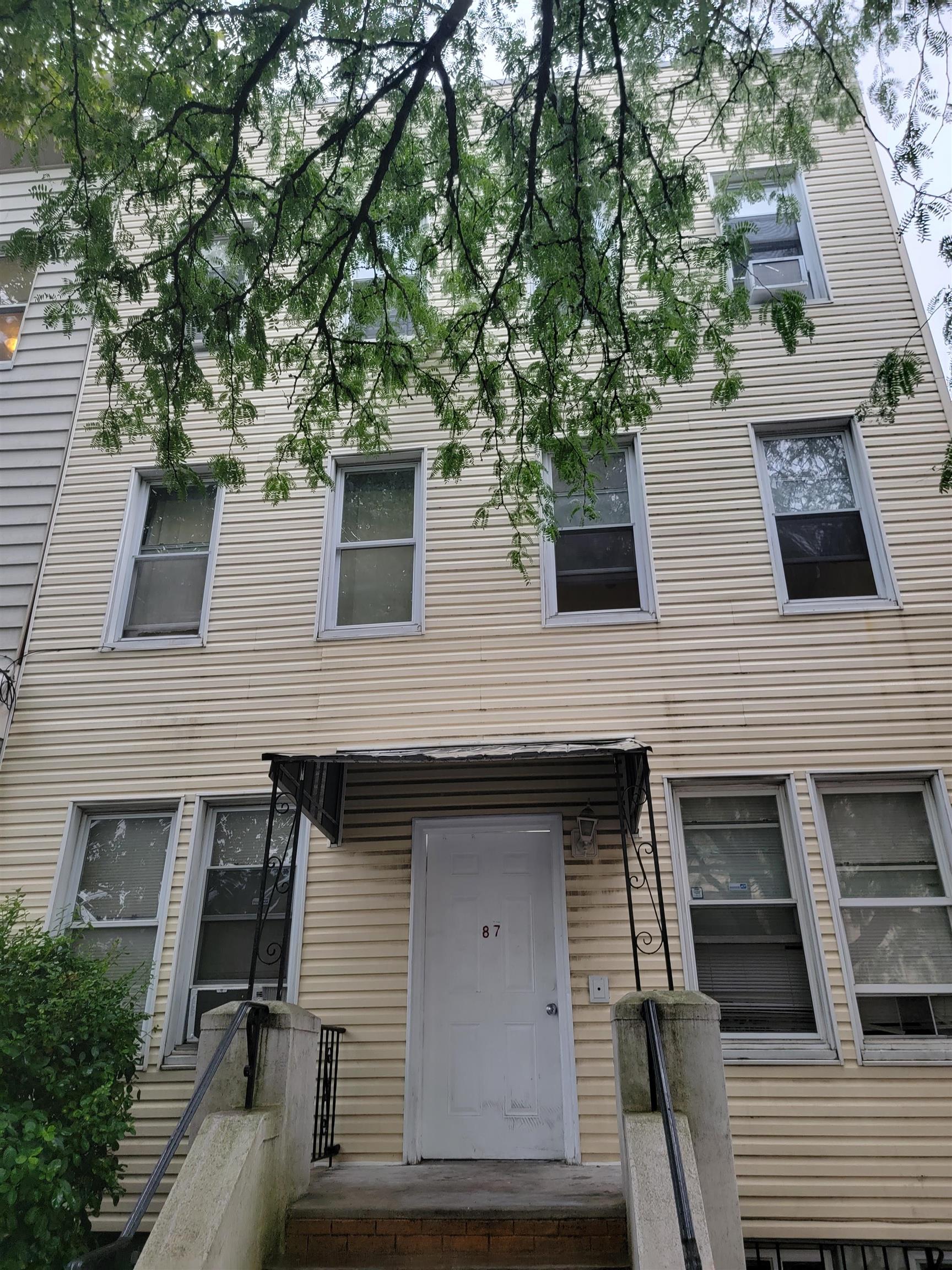 # 250012926 - For Rent in JERSEY CITY - Journal Square NJ