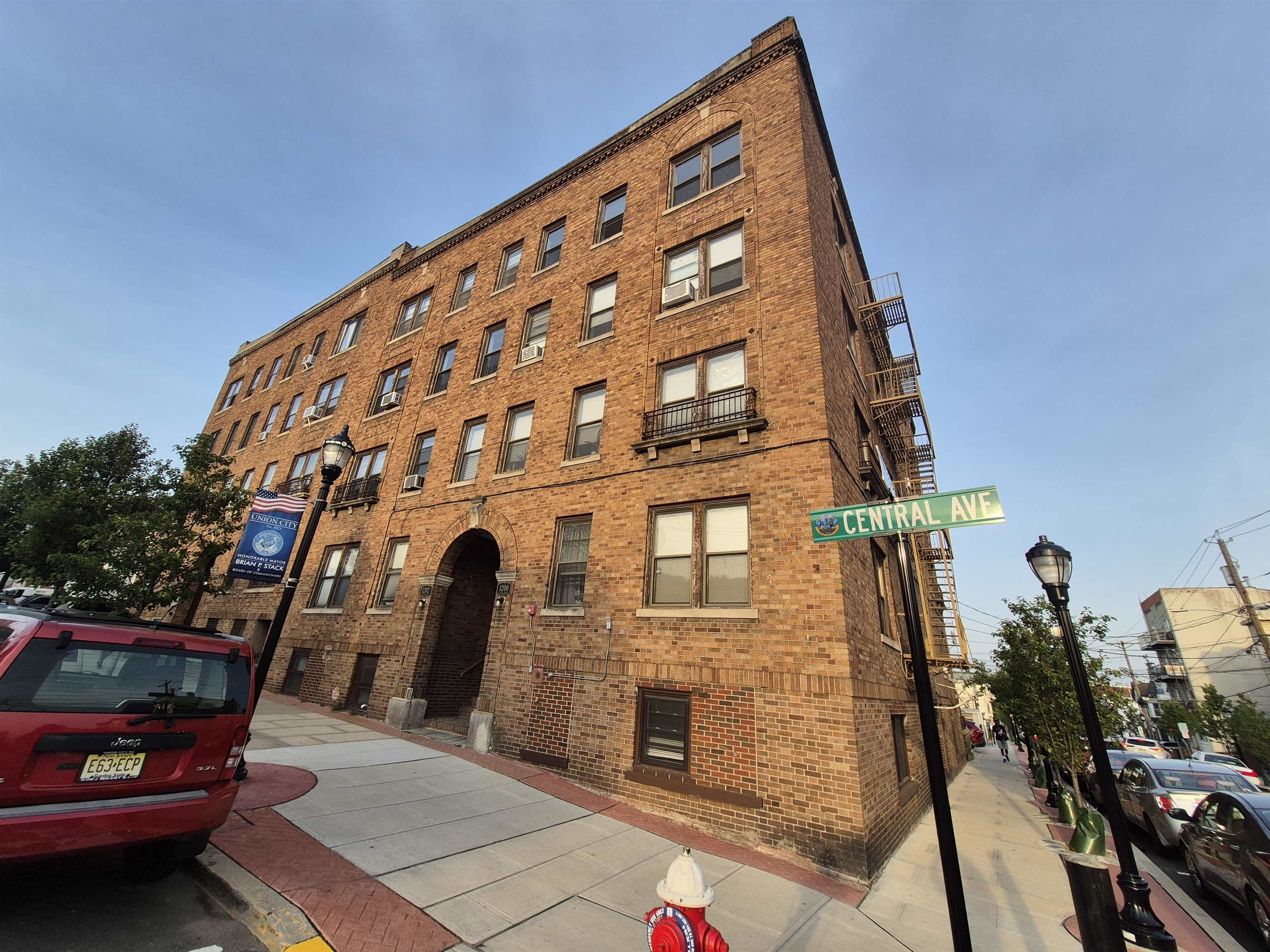# 250012956 - For Rent in Union City NJ