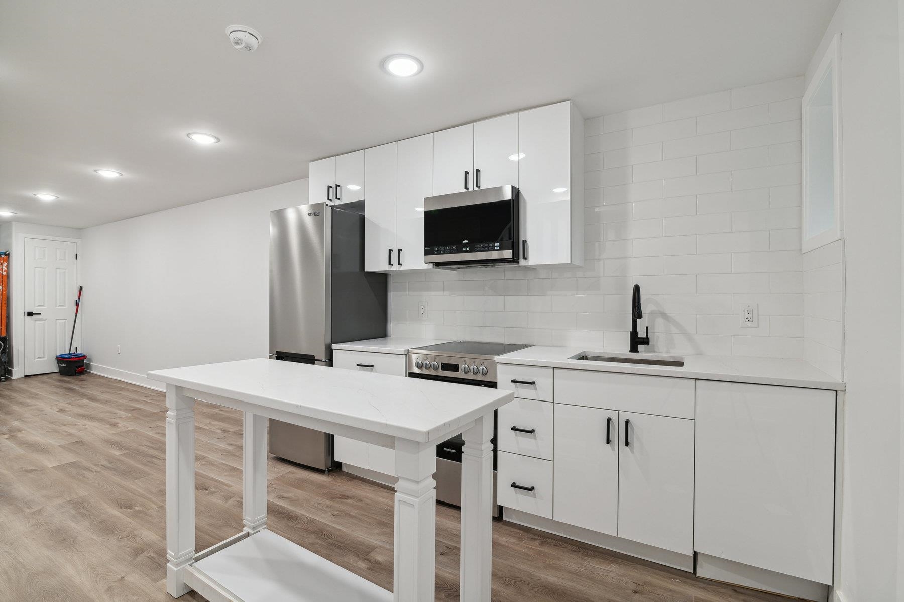 # 250013016 - For Rent in JERSEY CITY - Journal Square NJ