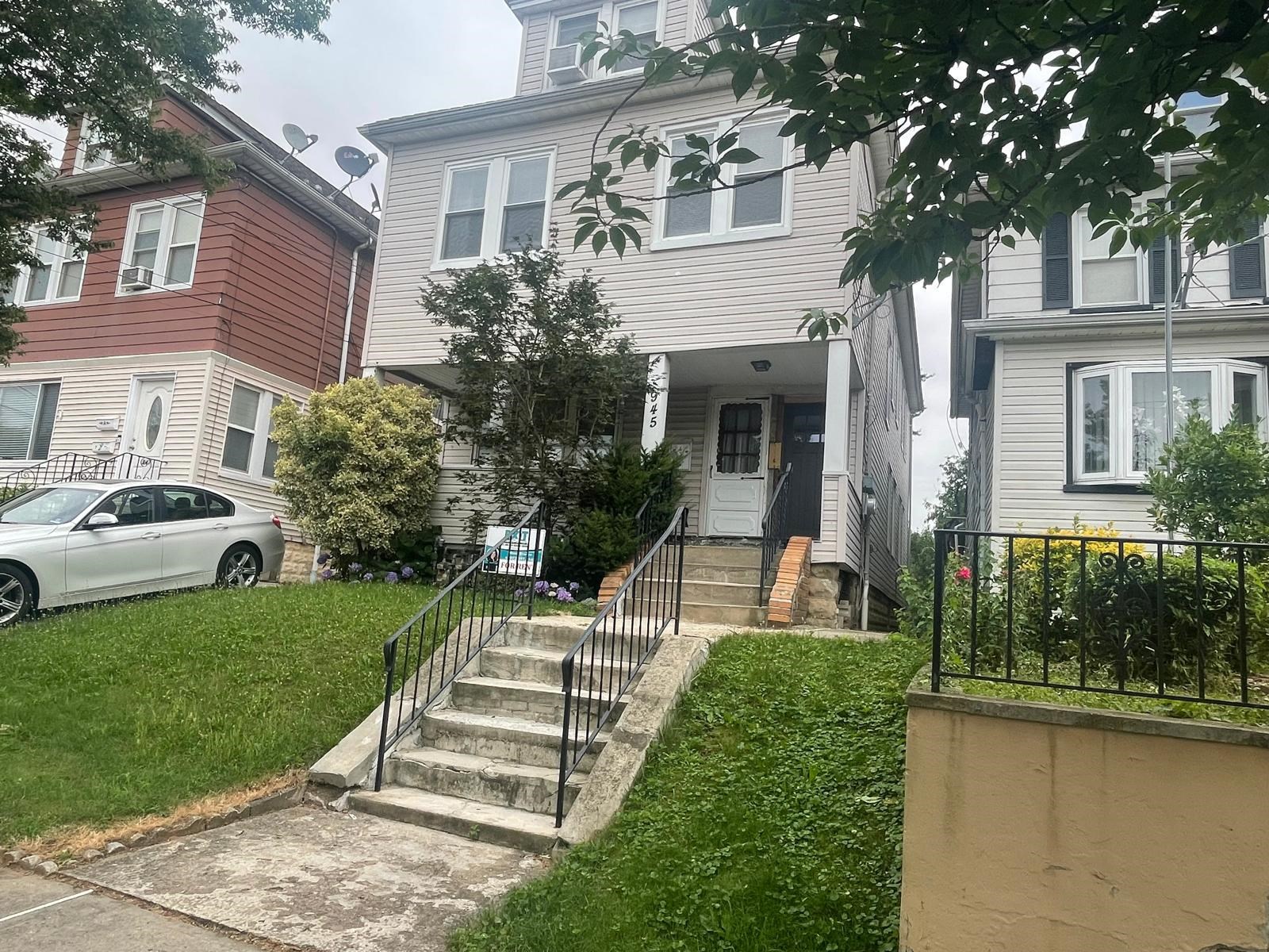 # 250013059 - For Rent in Elizabeth NJ