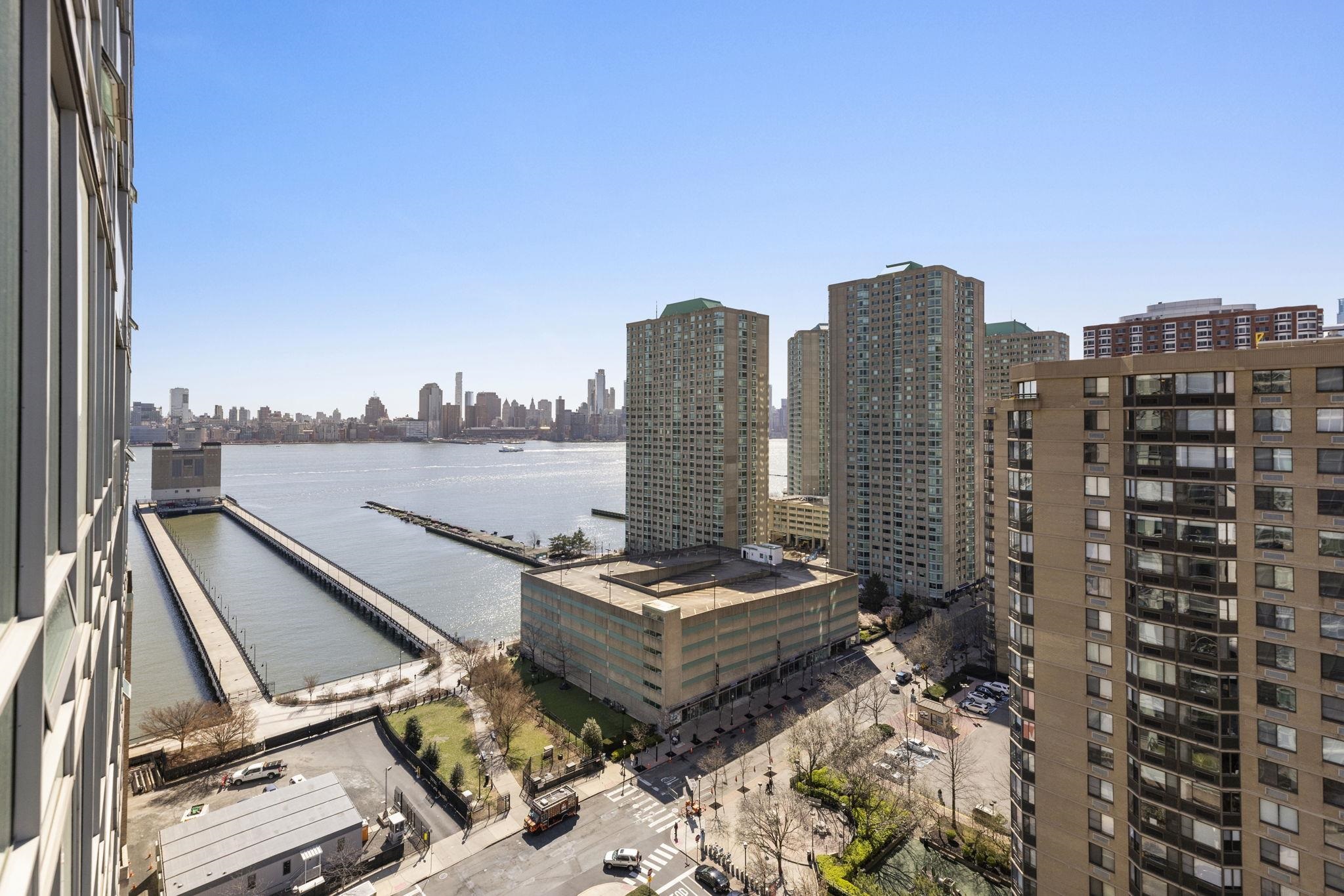 # 250013132 - For Rent in JERSEY CITY - Downtown NJ