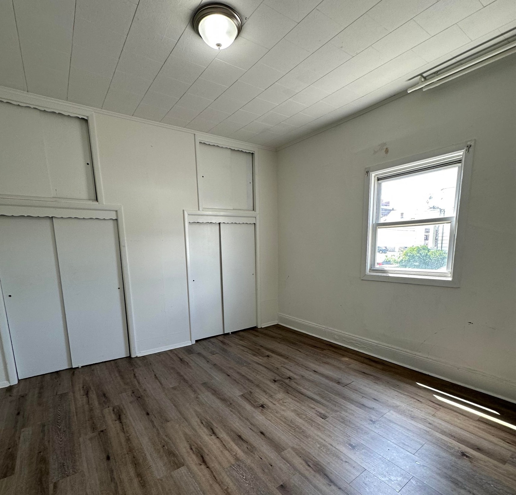 # 250013145 - For Rent in Bayonne NJ