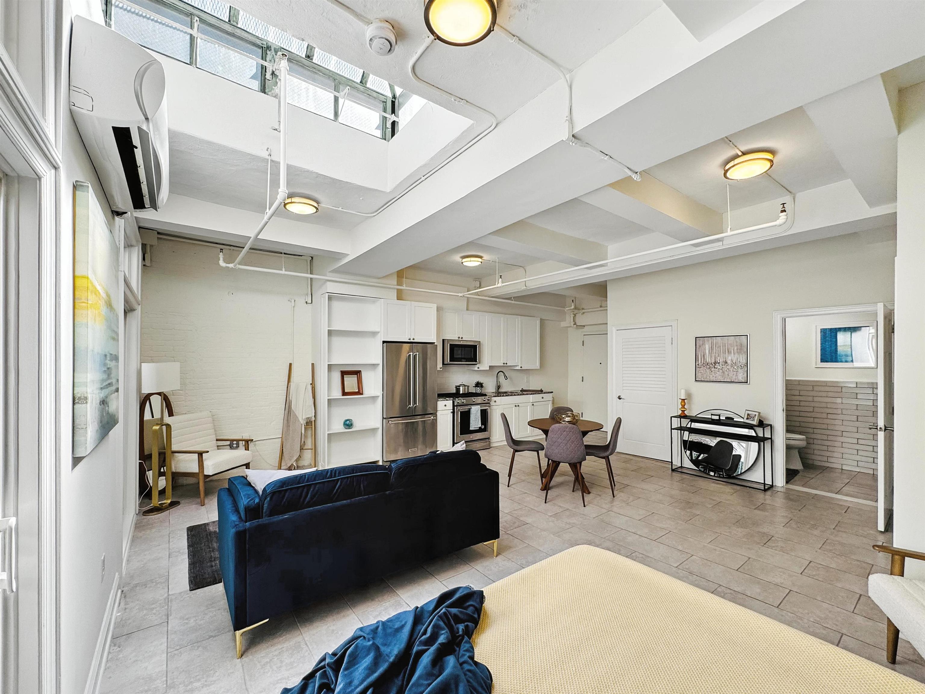 # 250013169 - For Rent in JERSEY CITY - Bergen-Lafayett NJ