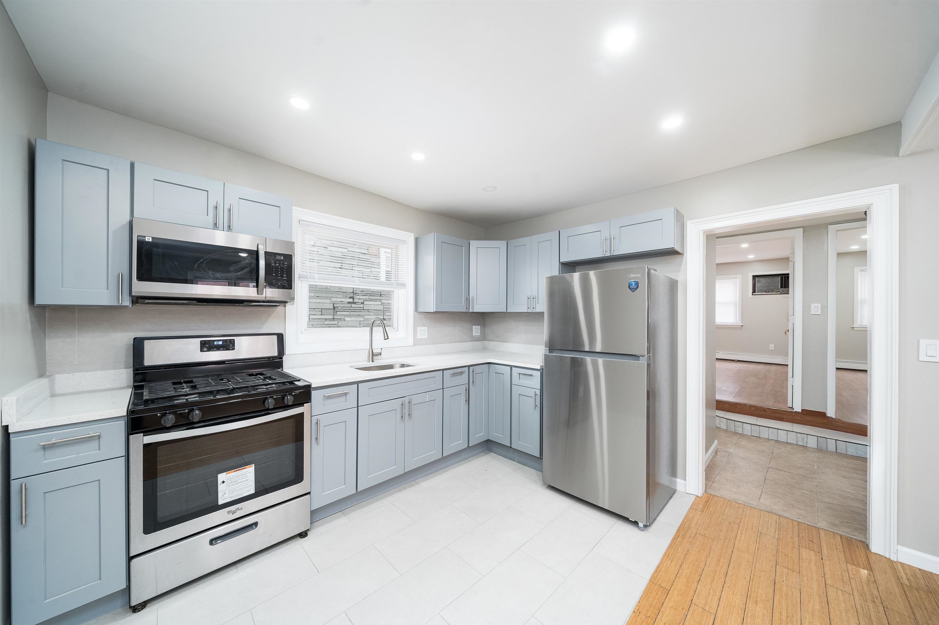 # 250013231 - For Rent in Bayonne NJ