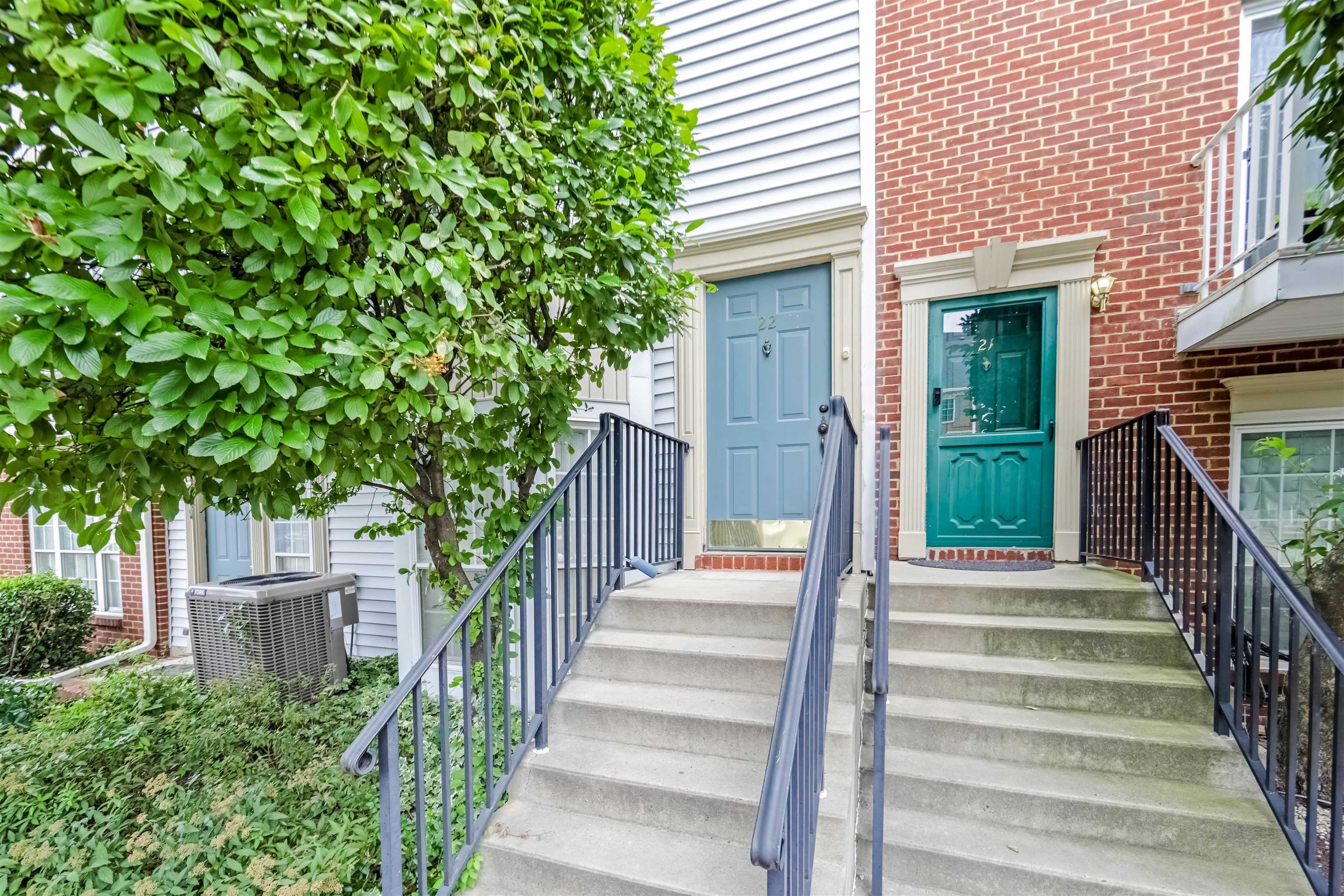 # 250013318 - For Rent in JERSEY CITY - West Bergen NJ