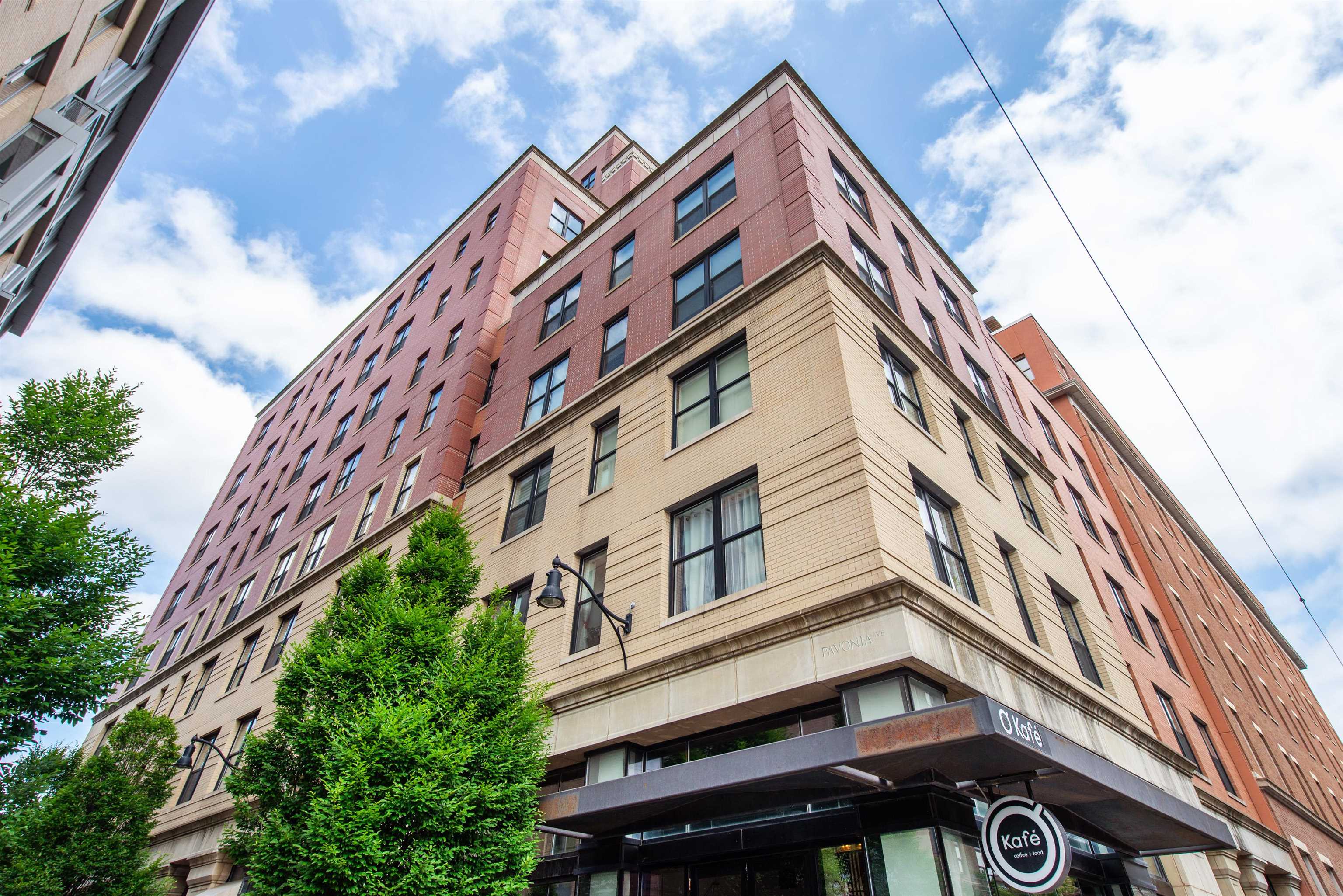 # 250013388 - For Rent in JERSEY CITY - Downtown NJ
