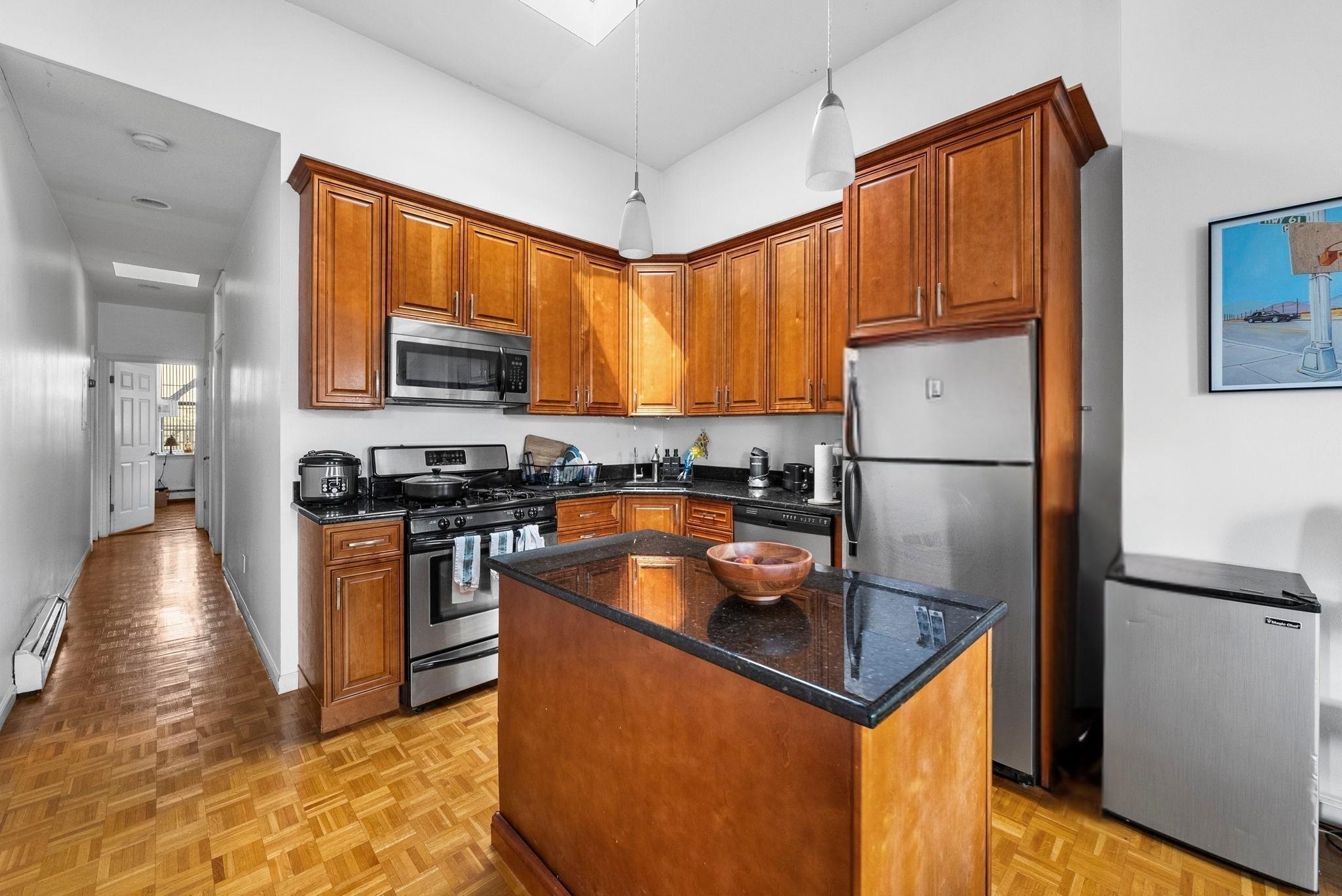 # 250013431 - For Rent in Hoboken NJ