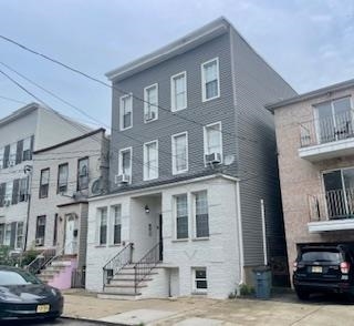 # 250013432 - For Rent in JERSEY CITY - Heights NJ
