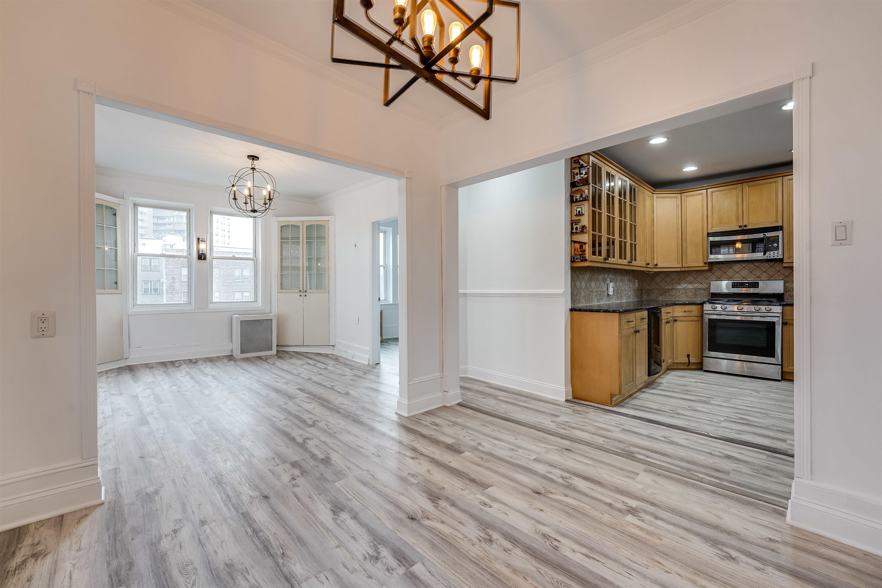 # 250013439 - For Rent in West New York NJ