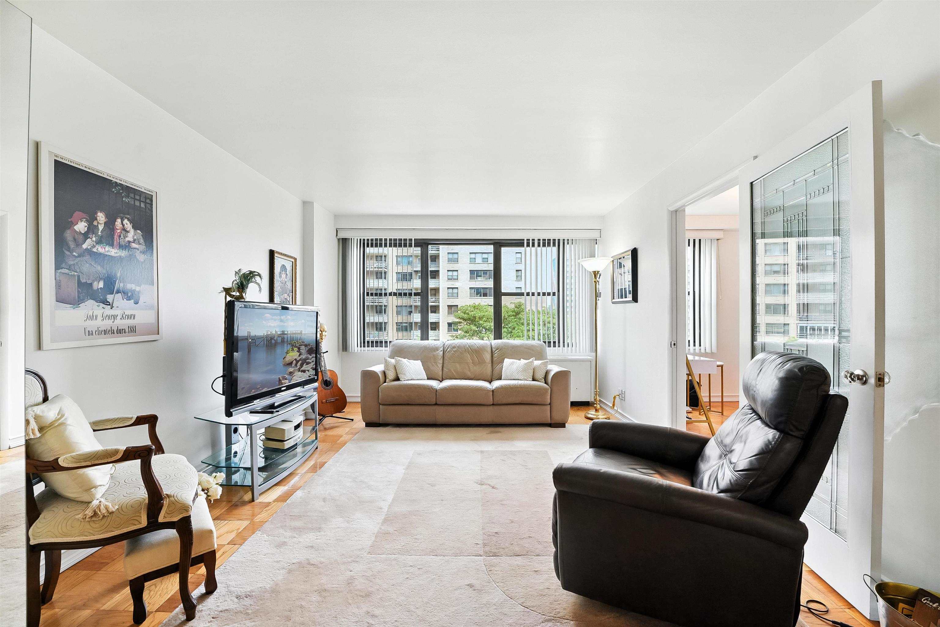# 250013440 - For Rent in JERSEY CITY - Journal Square NJ