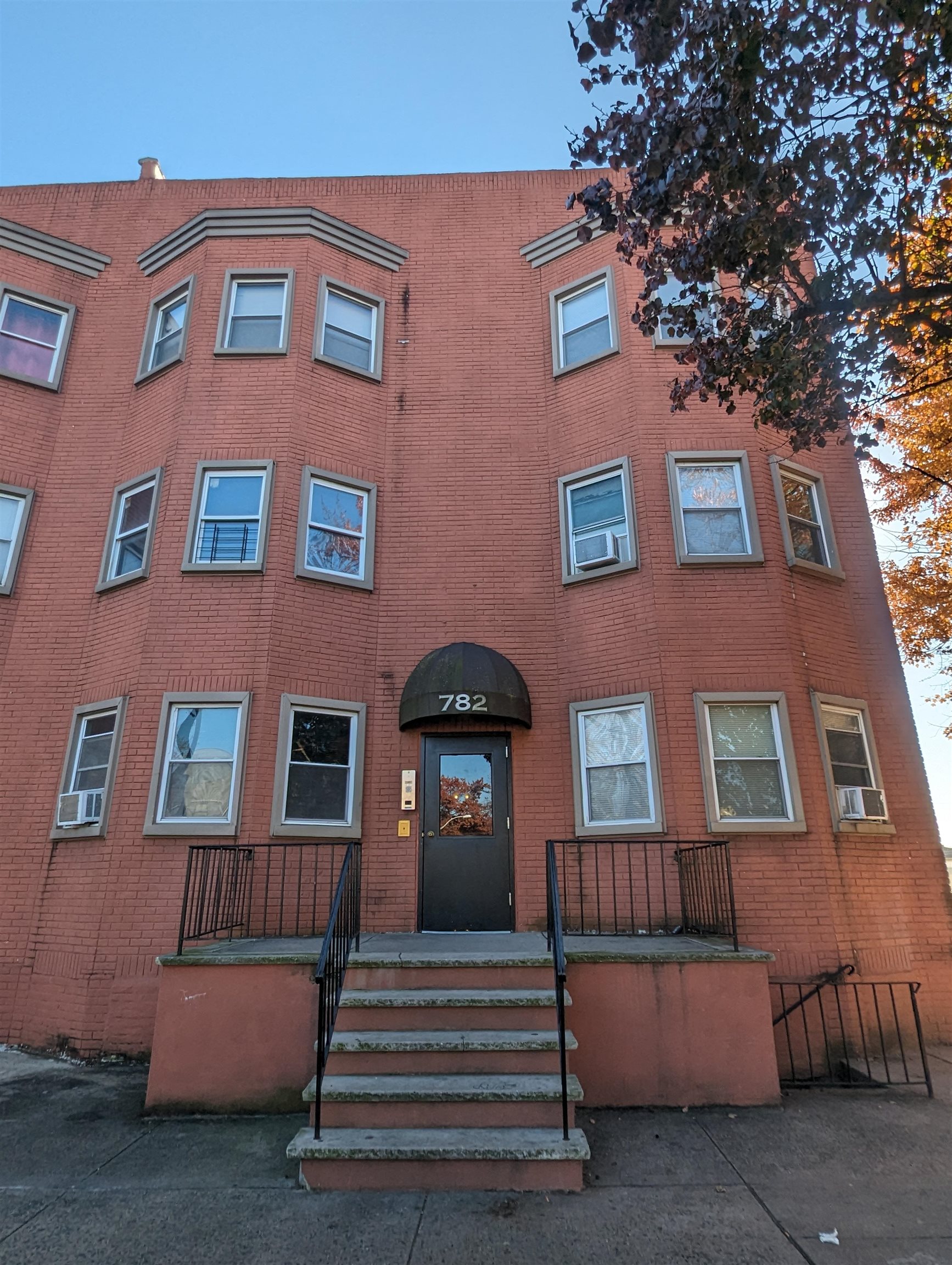 # 250013449 - For Rent in JERSEY CITY - Greenville NJ