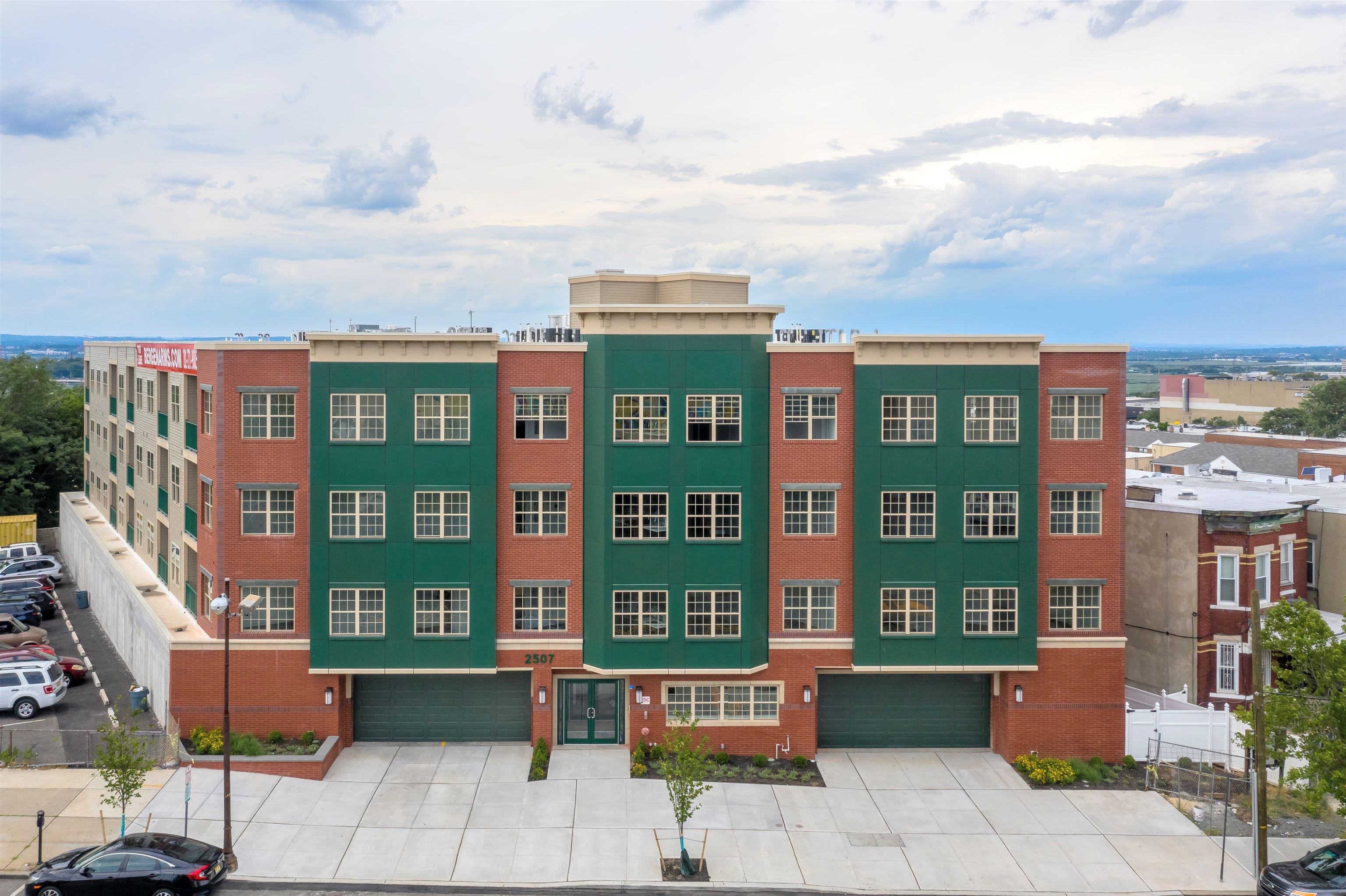 # 250013457 - For Rent in North Bergen NJ