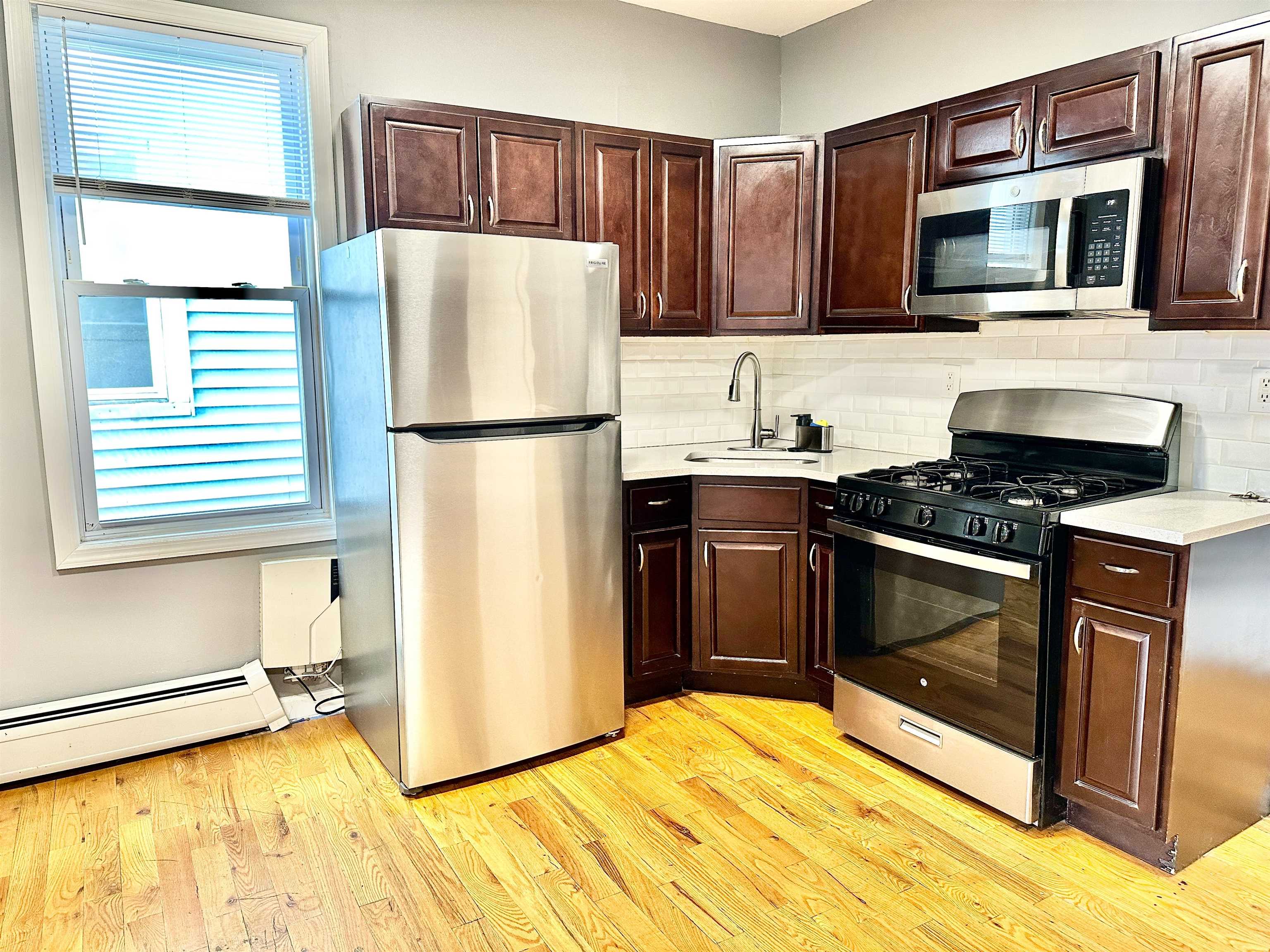 # 250013560 - For Rent in JERSEY CITY - Journal Square NJ