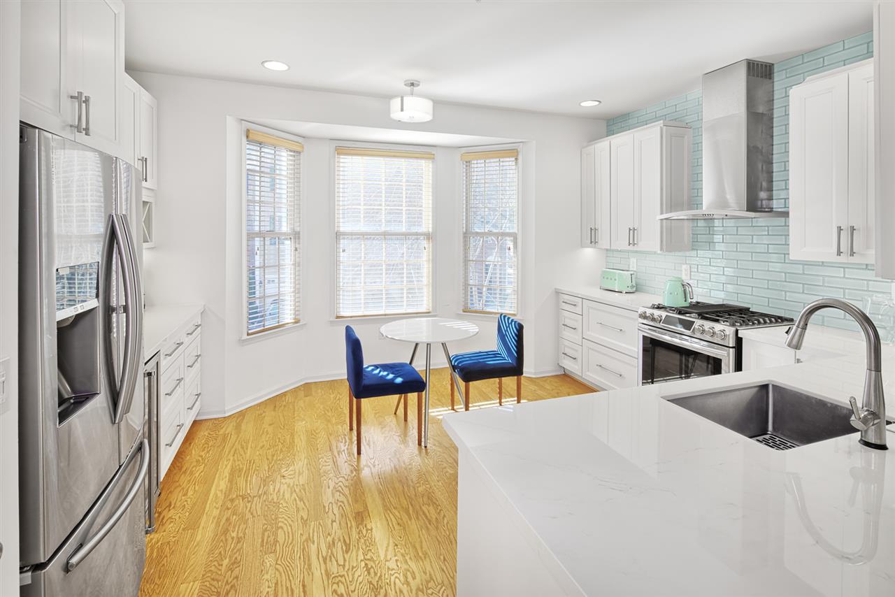 # 250013599 - For Rent in West New York NJ