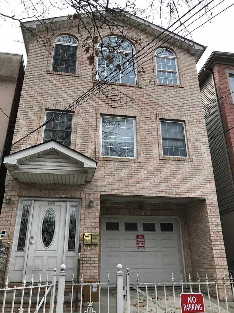# 250013611 - For Rent in JERSEY CITY - Heights NJ