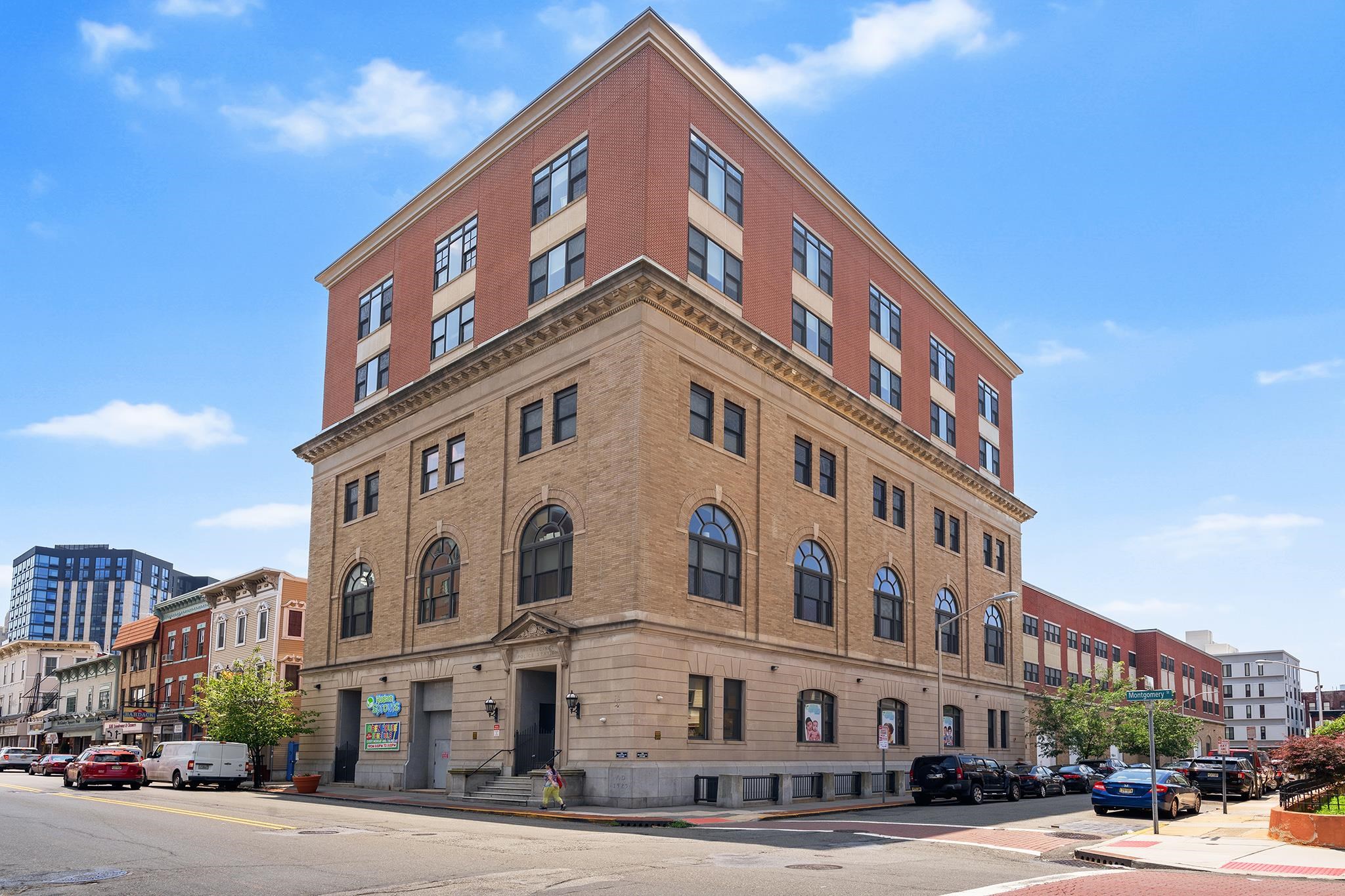# 250013632 - For Rent in JERSEY CITY - Downtown NJ
