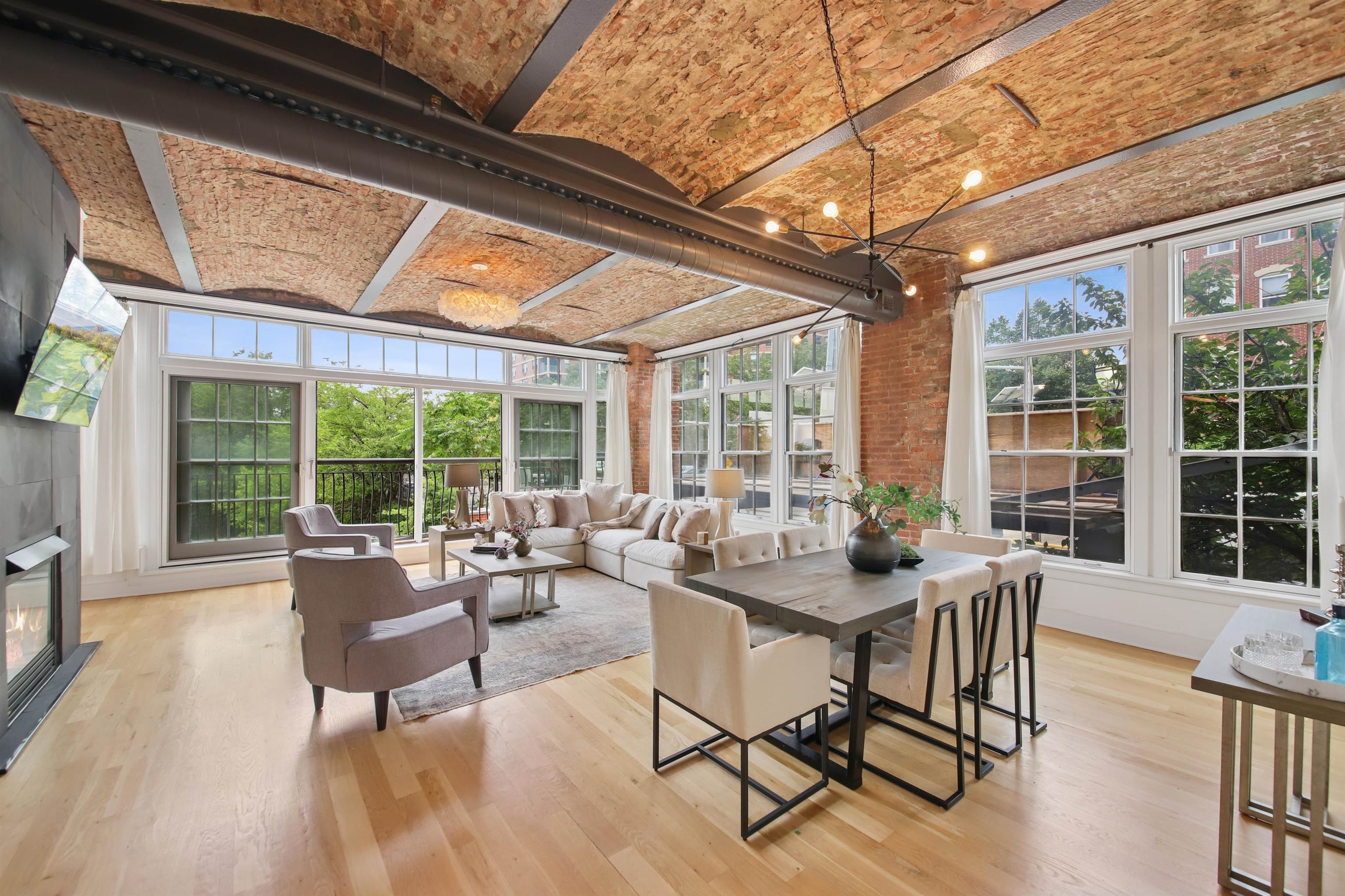 # 250013636 - For Rent in JERSEY CITY - Downtown NJ