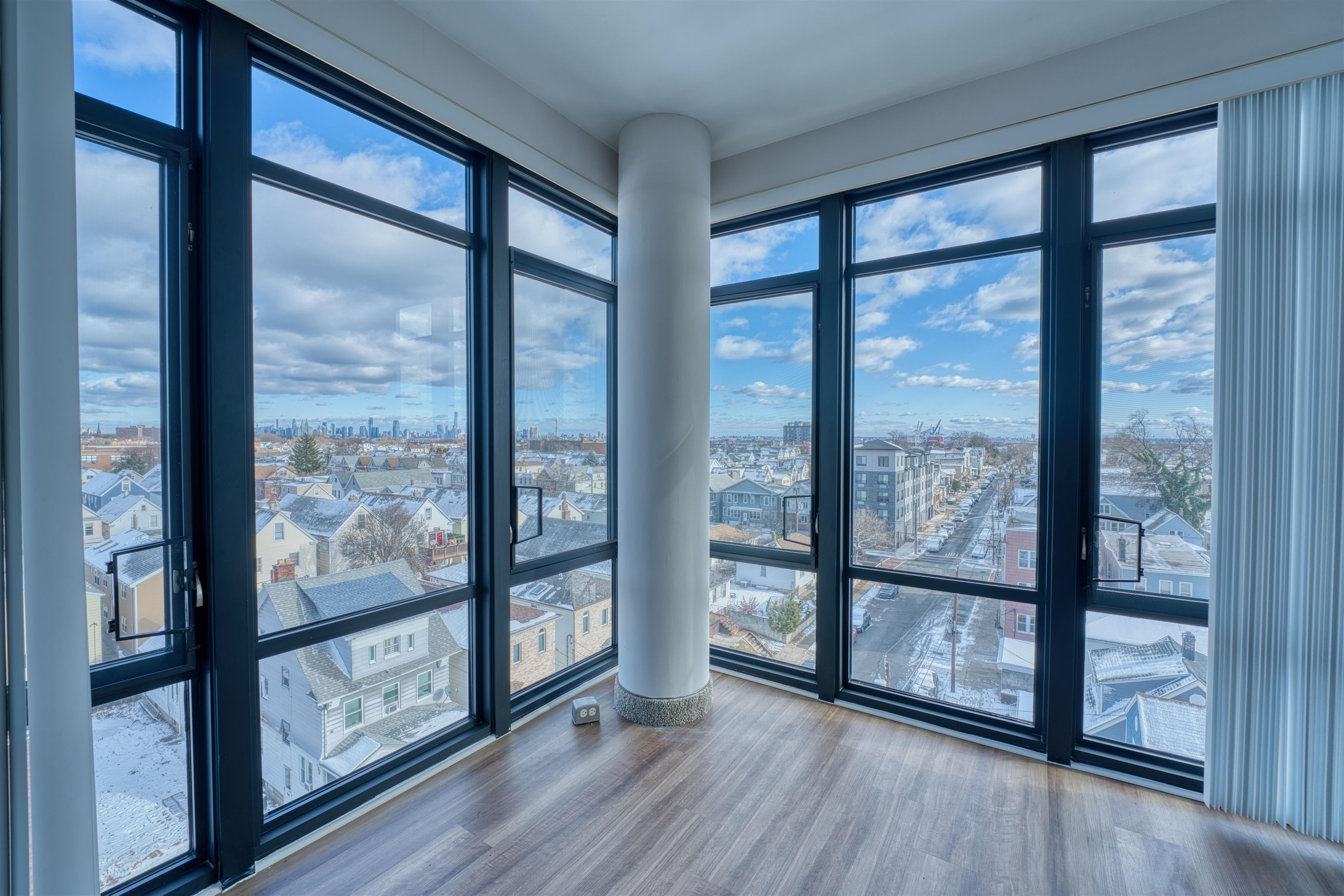 # 250013637 - For Rent in Bayonne NJ