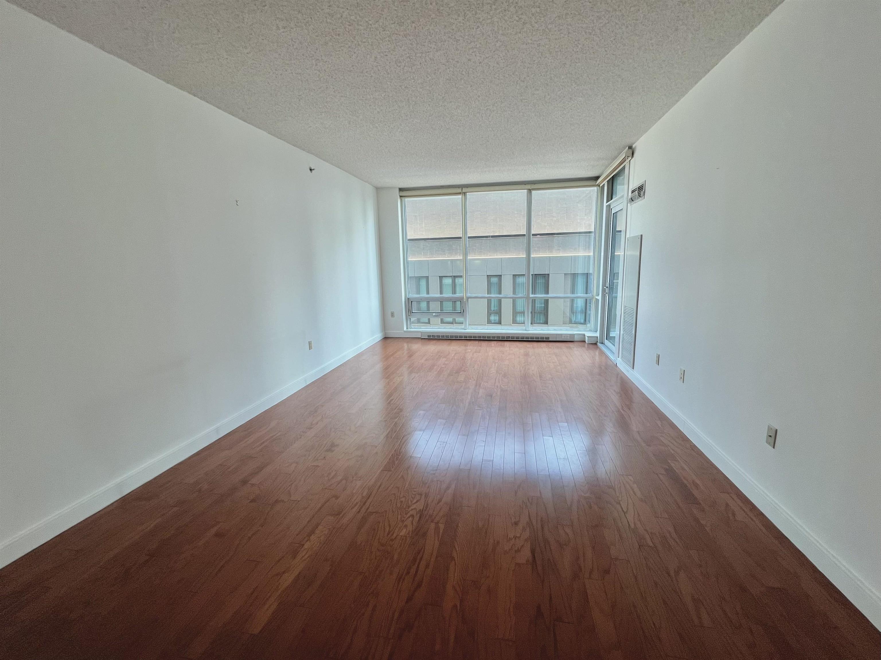 # 250013654 - For Rent in JERSEY CITY - Downtown NJ
