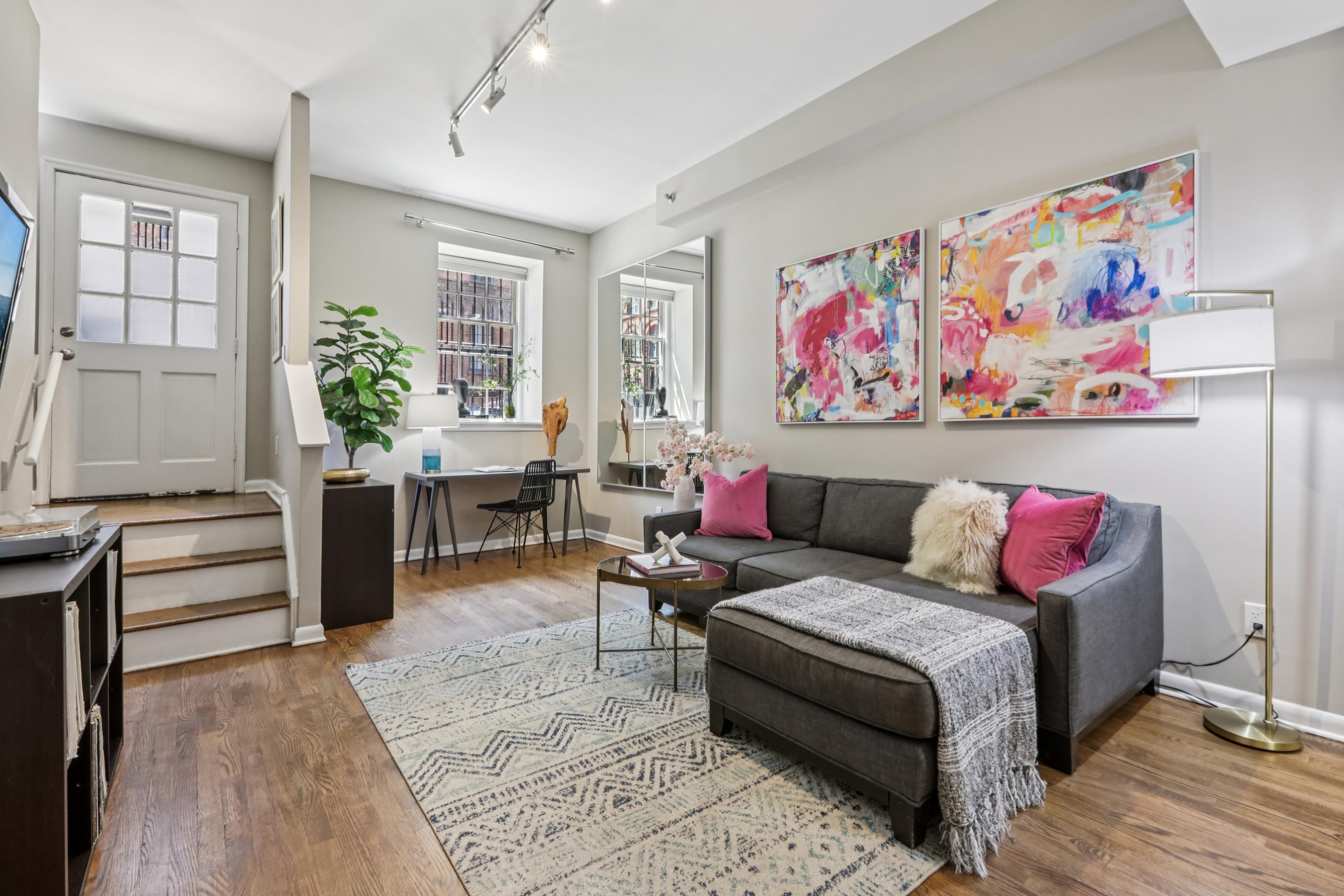 # 250013665 - For Rent in JERSEY CITY - Downtown NJ