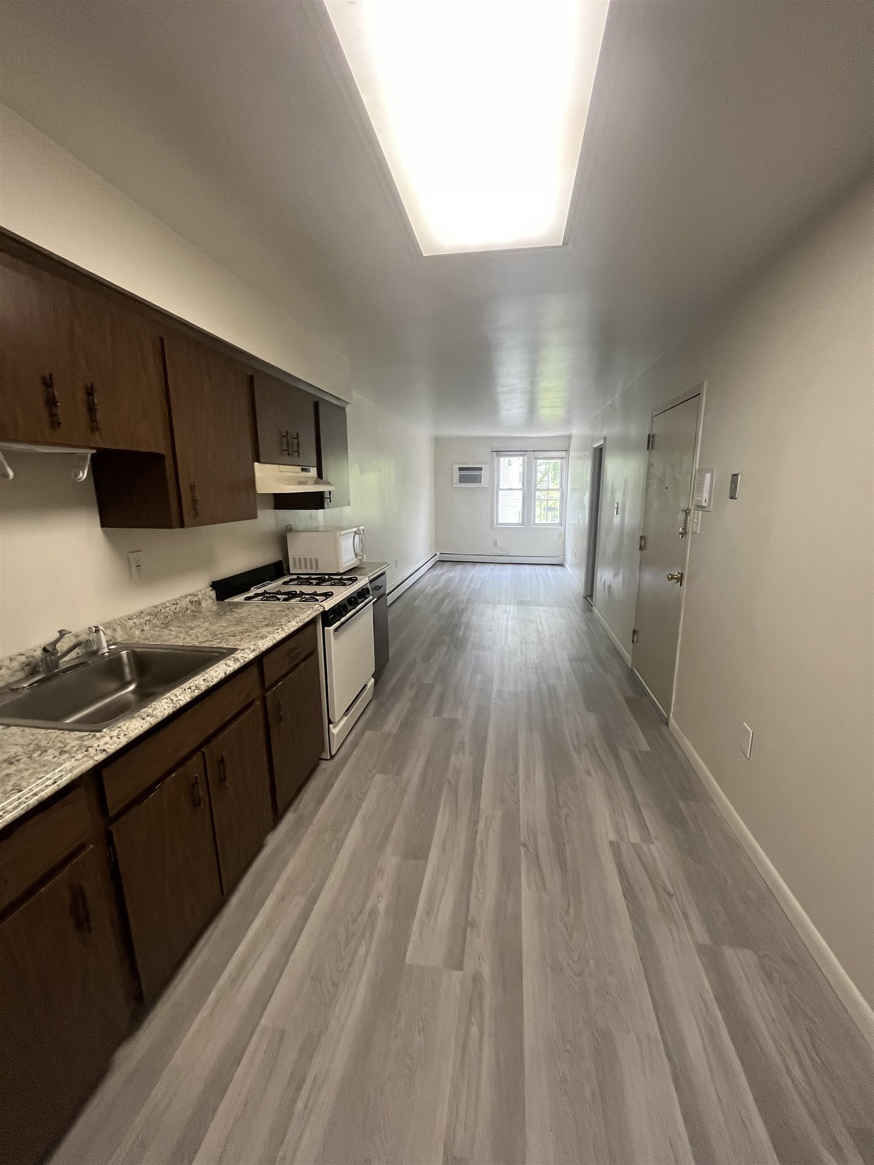 # 250013667 - For Rent in Union City NJ