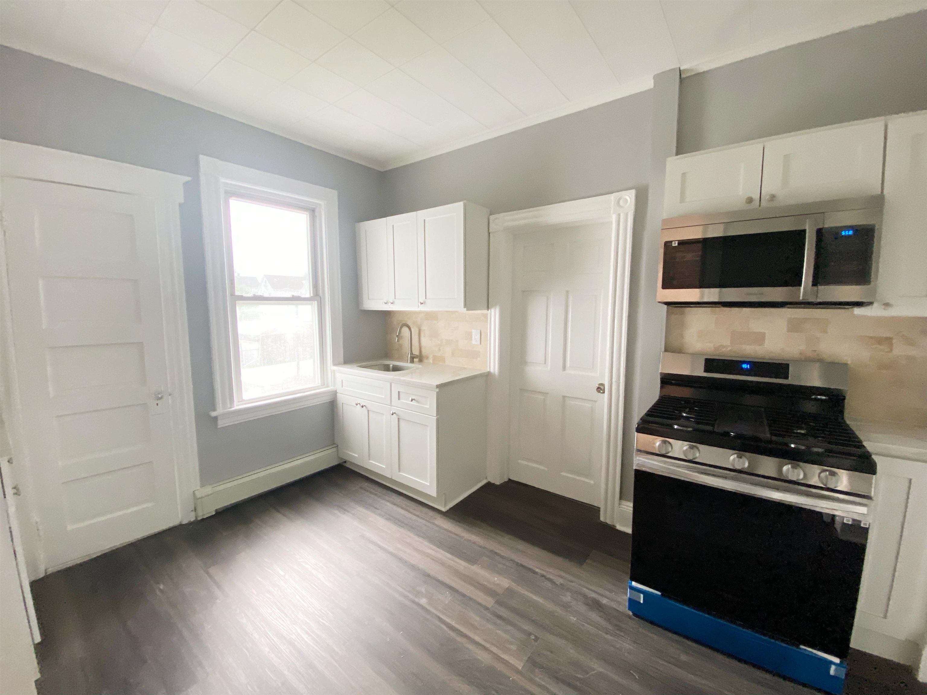 # 250013676 - For Rent in Clifton NJ