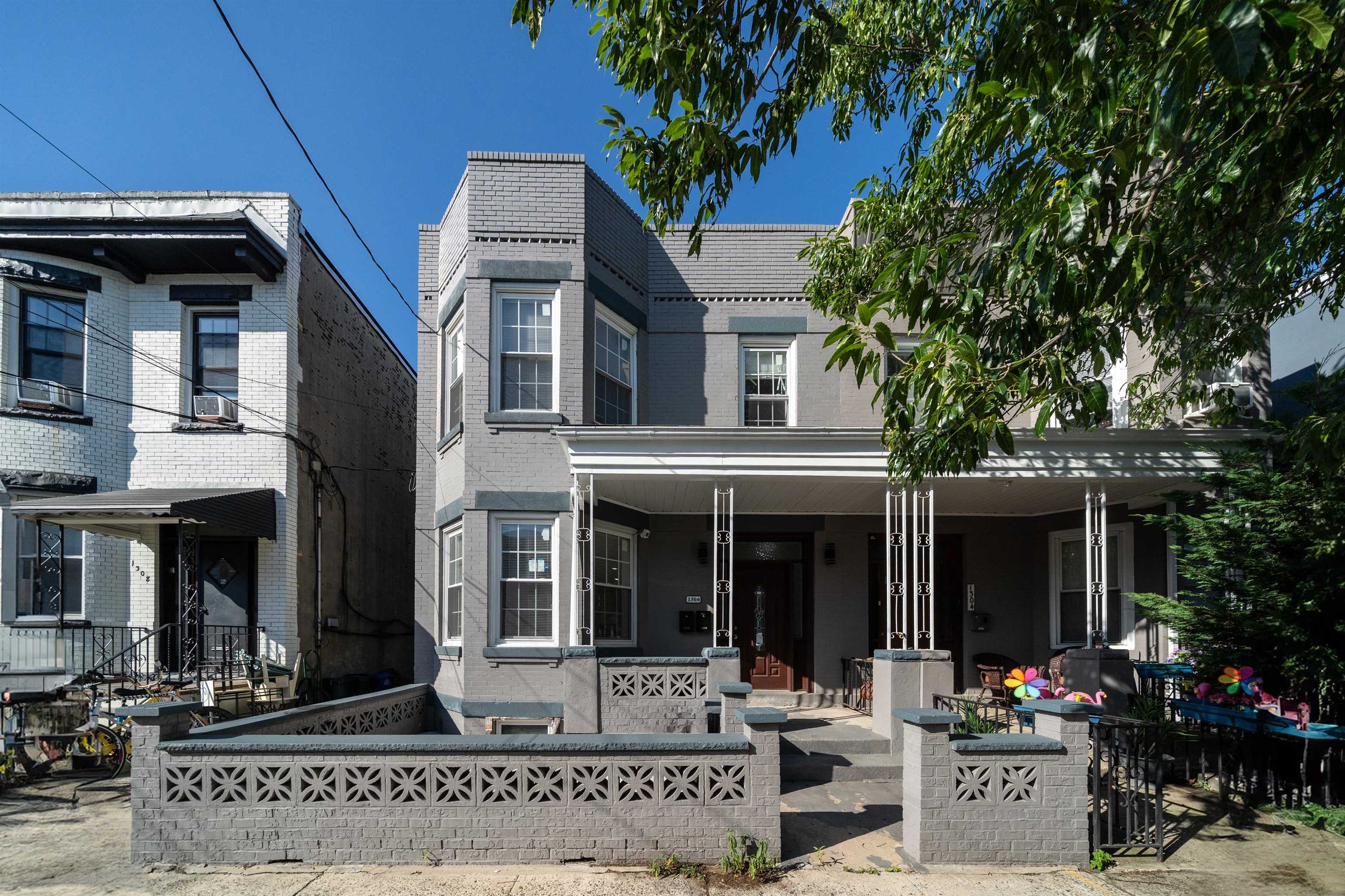 # 250013691 - For Rent in North Bergen NJ