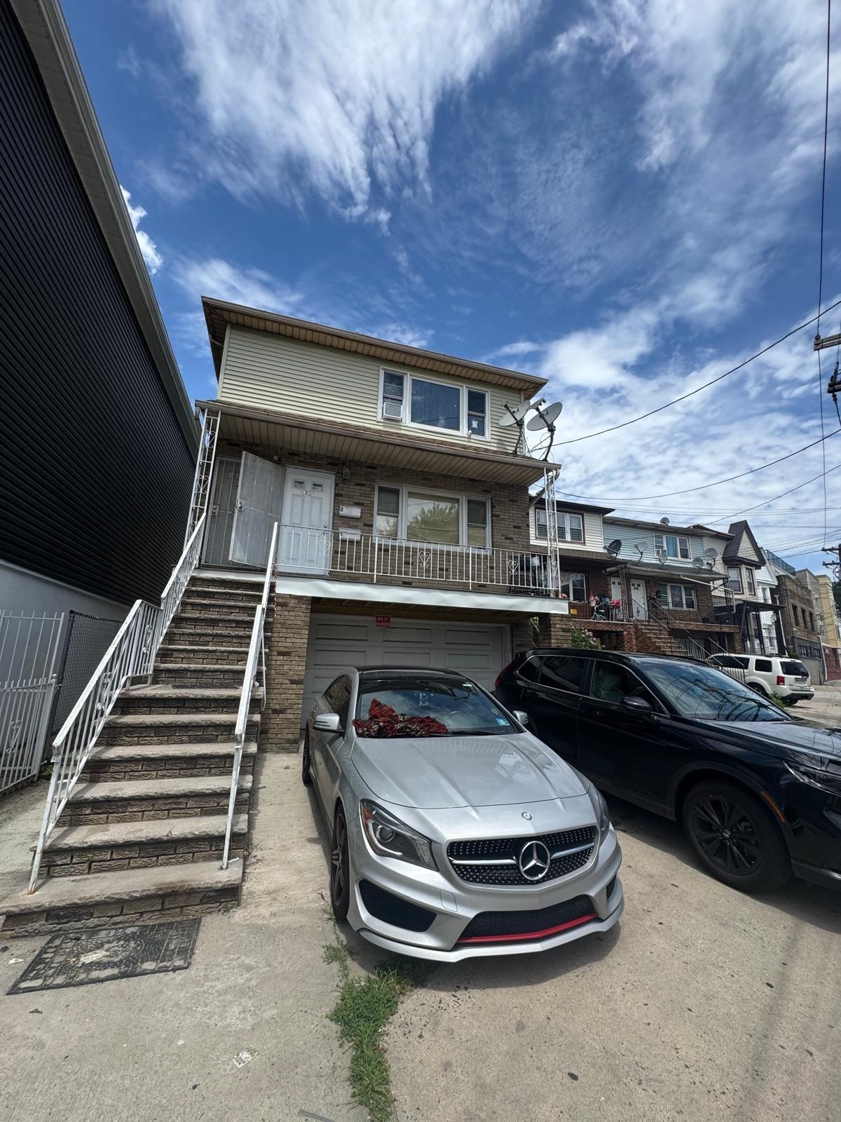 # 250013722 - For Rent in JERSEY CITY - Greenville NJ
