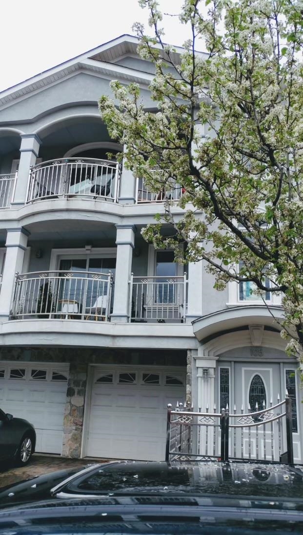# 250013725 - For Rent in JERSEY CITY - Heights NJ
