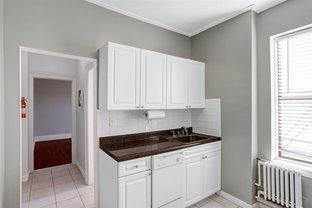 # 250013729 - For Rent in JERSEY CITY - Journal Square NJ