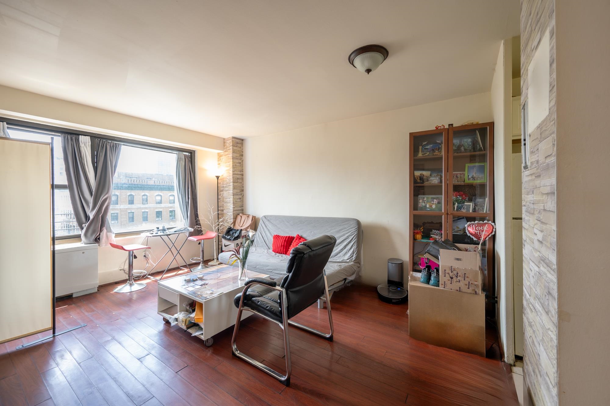 # 250013806 - For Rent in JERSEY CITY - Downtown NJ