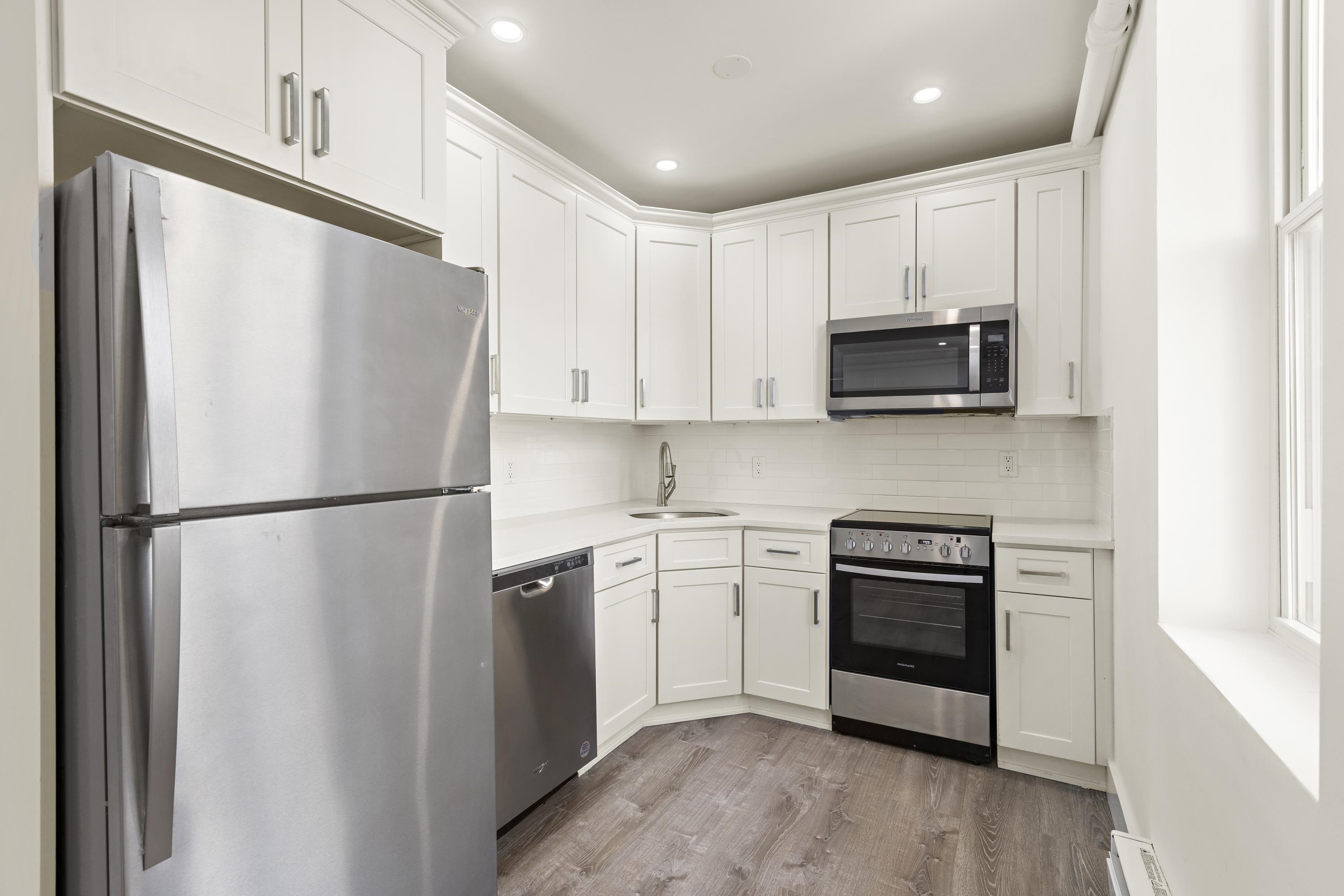 # 250013830 - For Rent in Hoboken NJ
