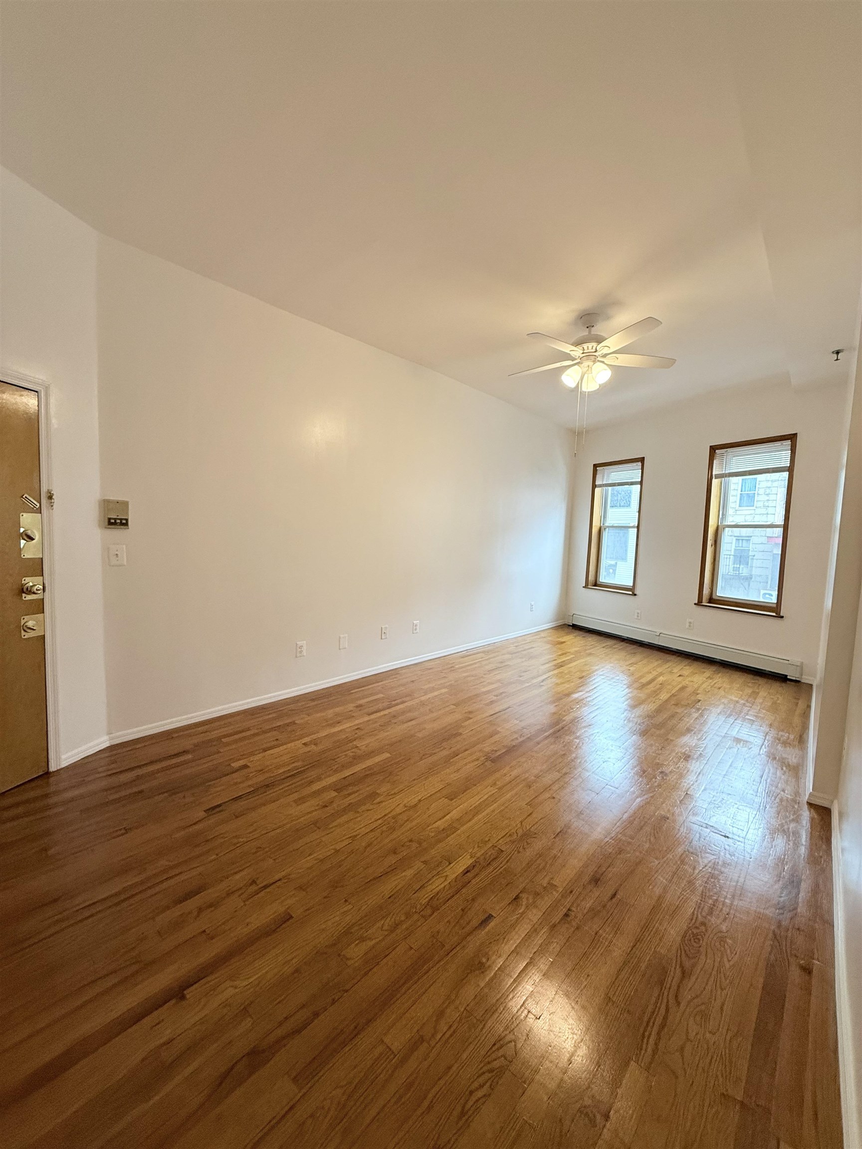 # 250013833 - For Rent in JERSEY CITY - Journal Square NJ